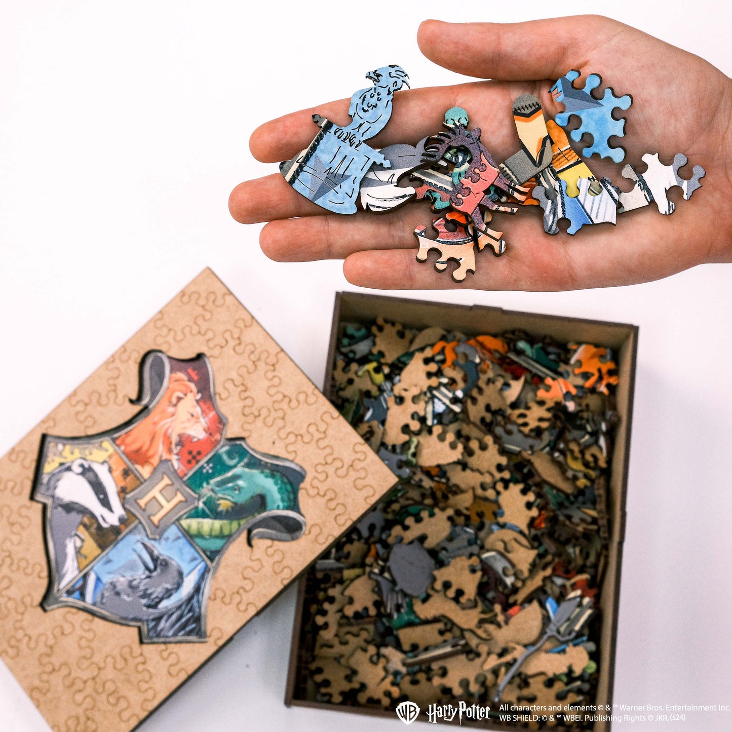 Wooden jigsaw puzzle Harry Potter Hogwarts™ Crest