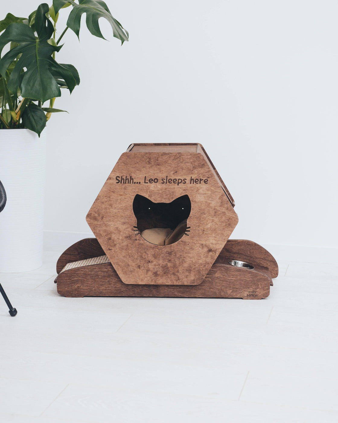 cat house wooden stand