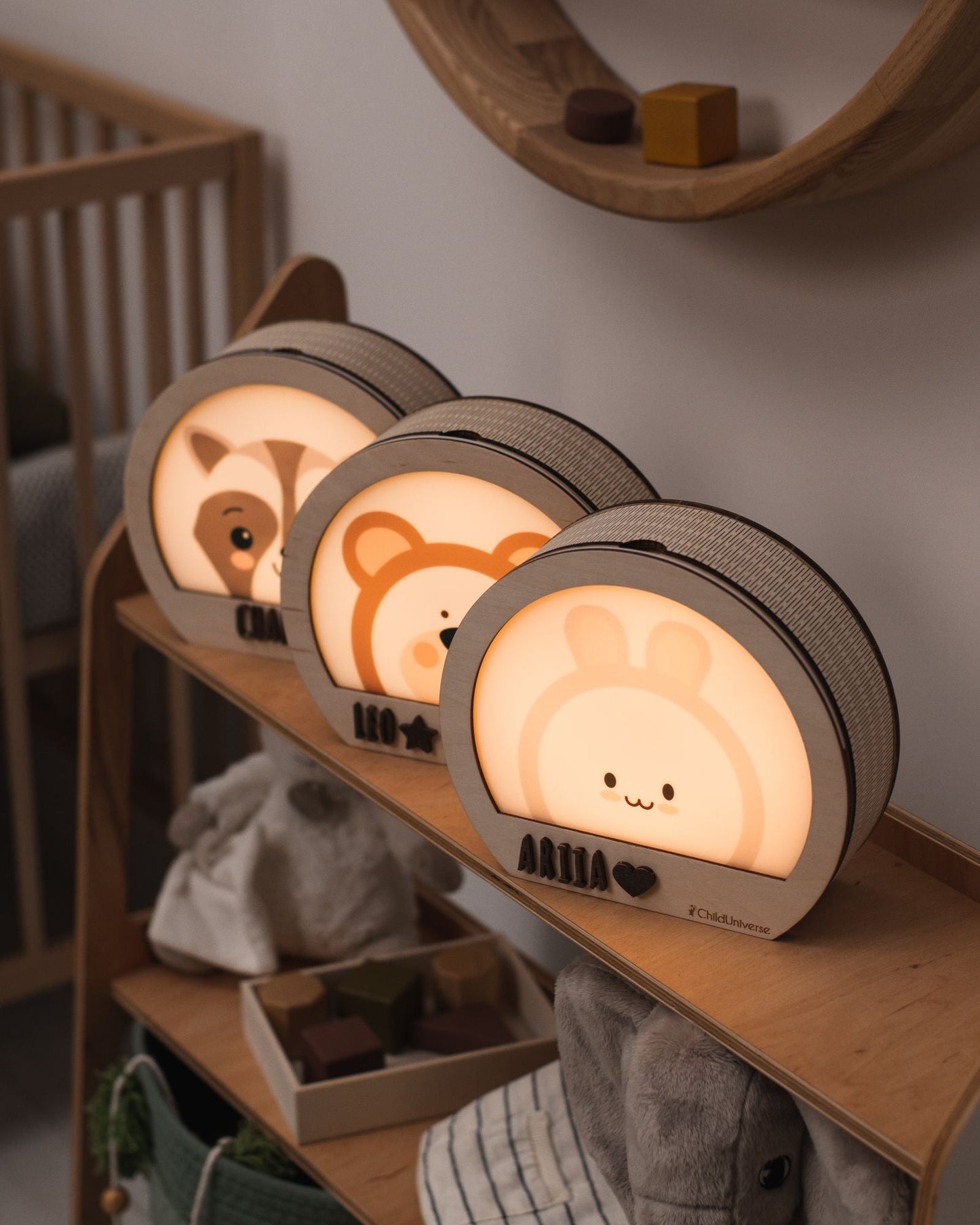 woody light night