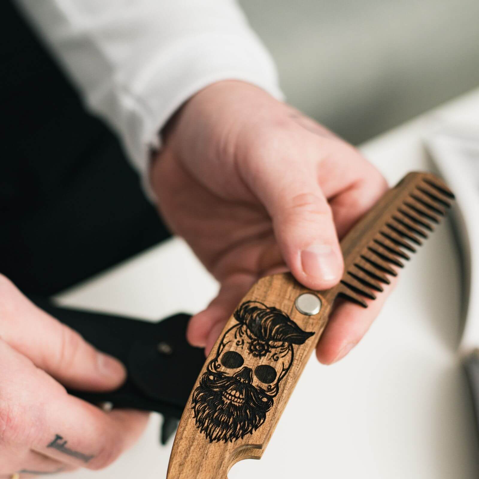 man beard comb