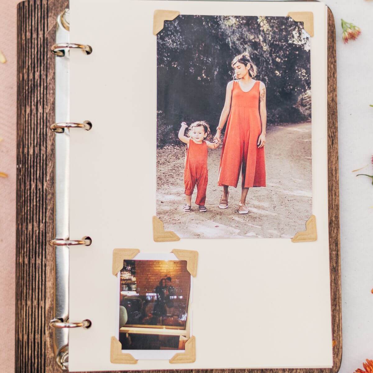 photo corners
