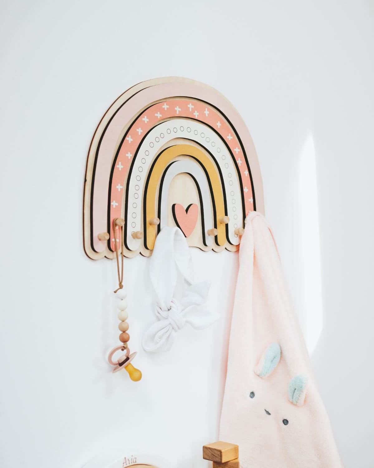 wall hanger for children