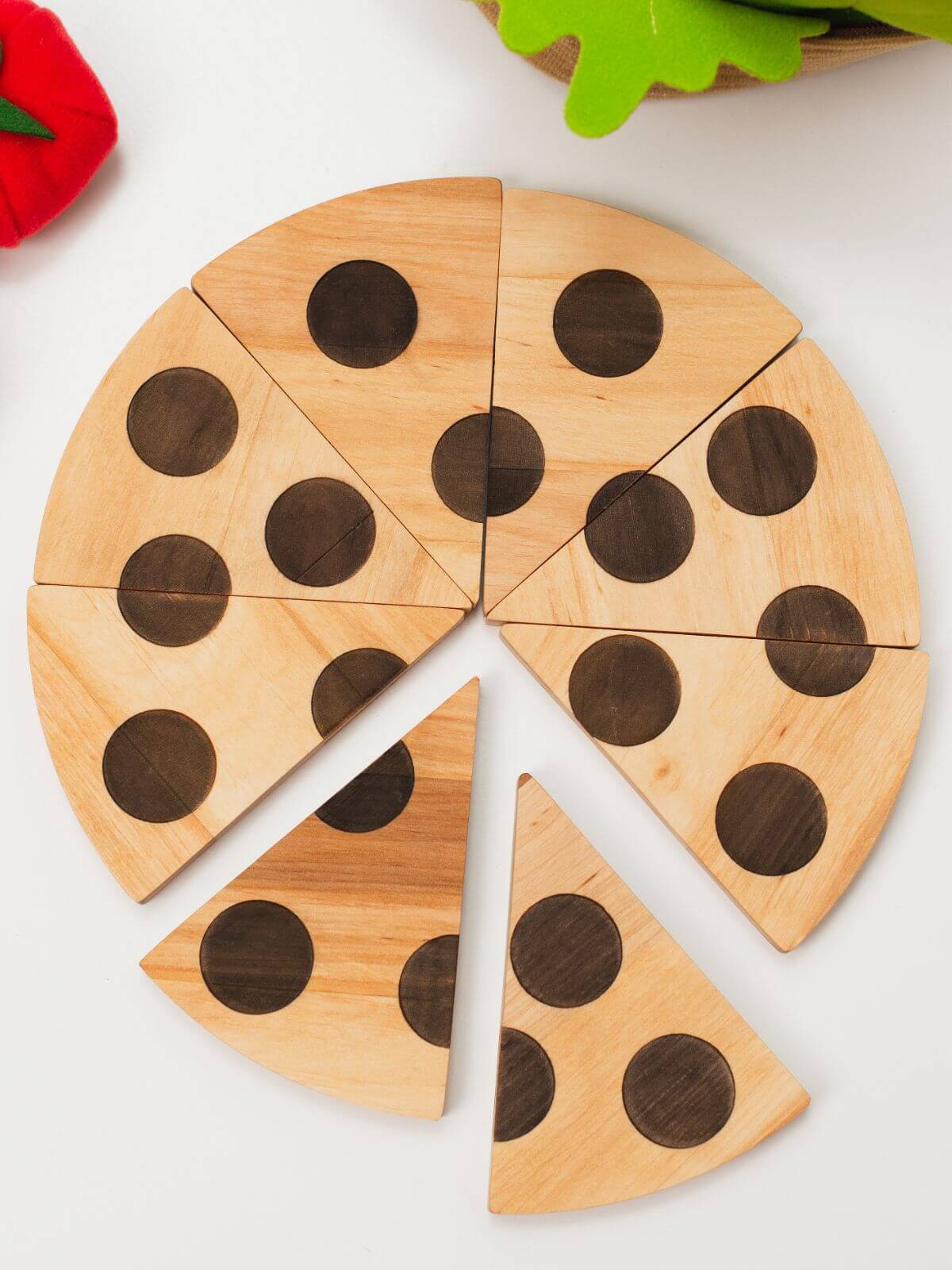 wooden pizza toy