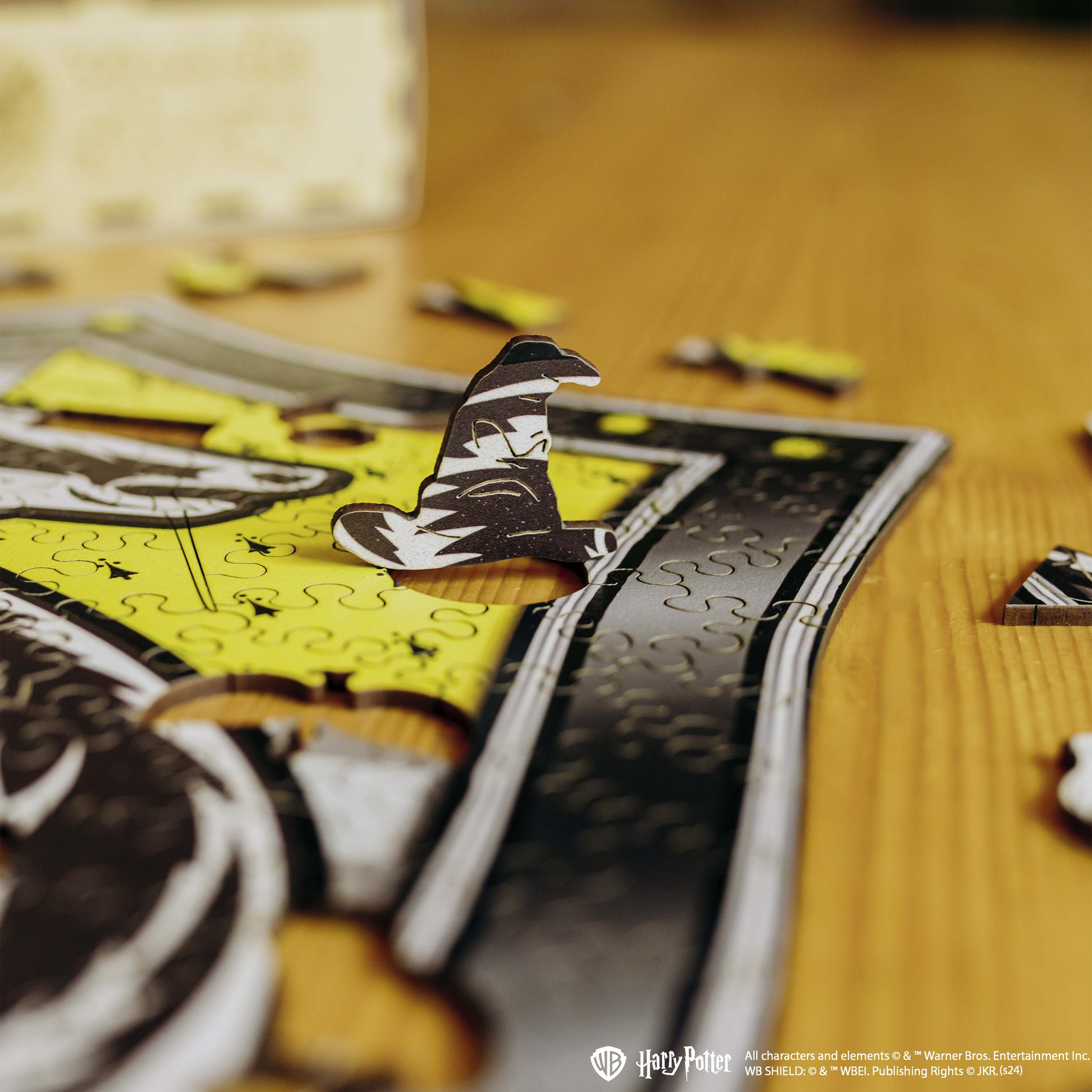 Wooden jigsaw puzzle Harry Potter Hufflepuff™