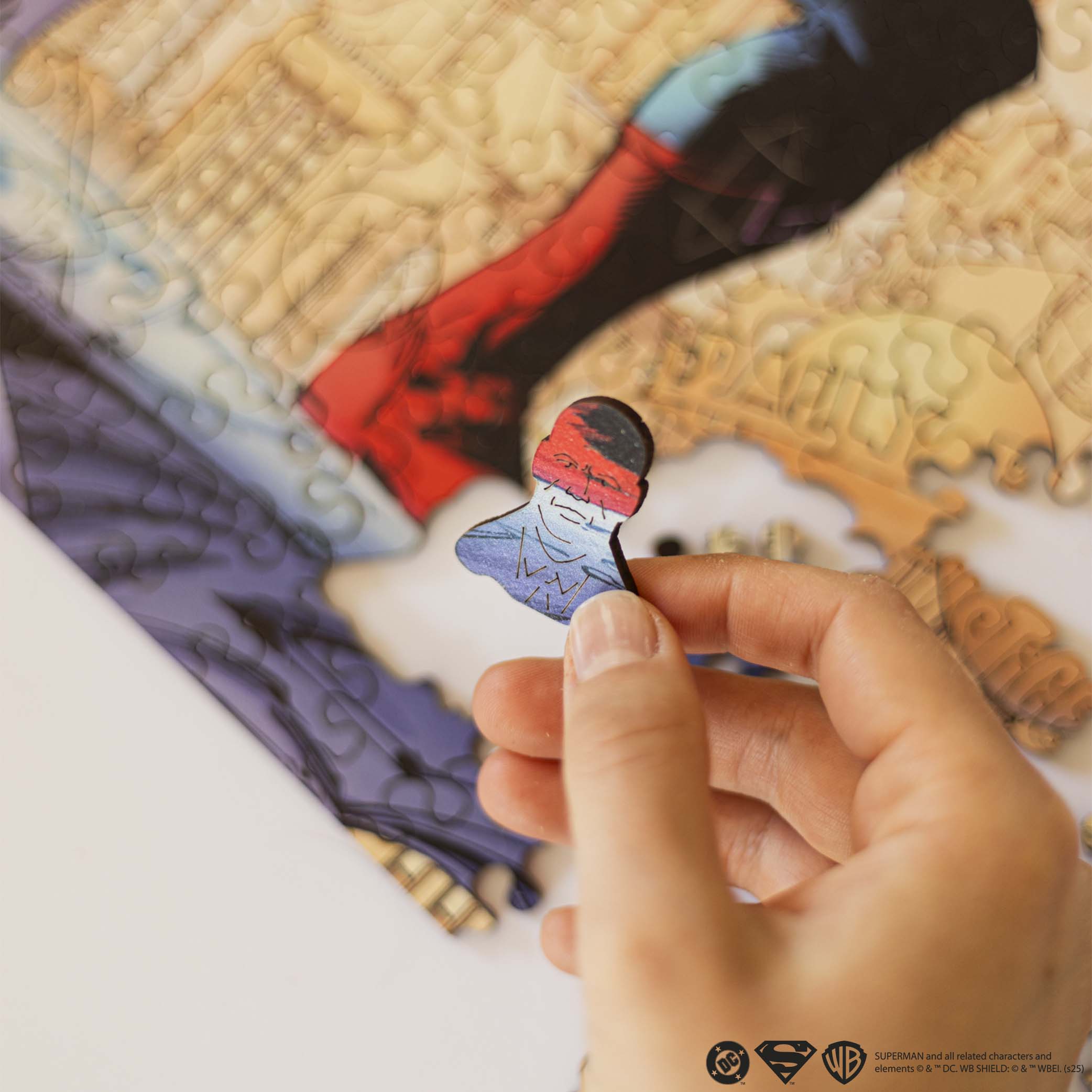 Wooden jigsaw puzzle DC Superman™ – Protector of Metropolis