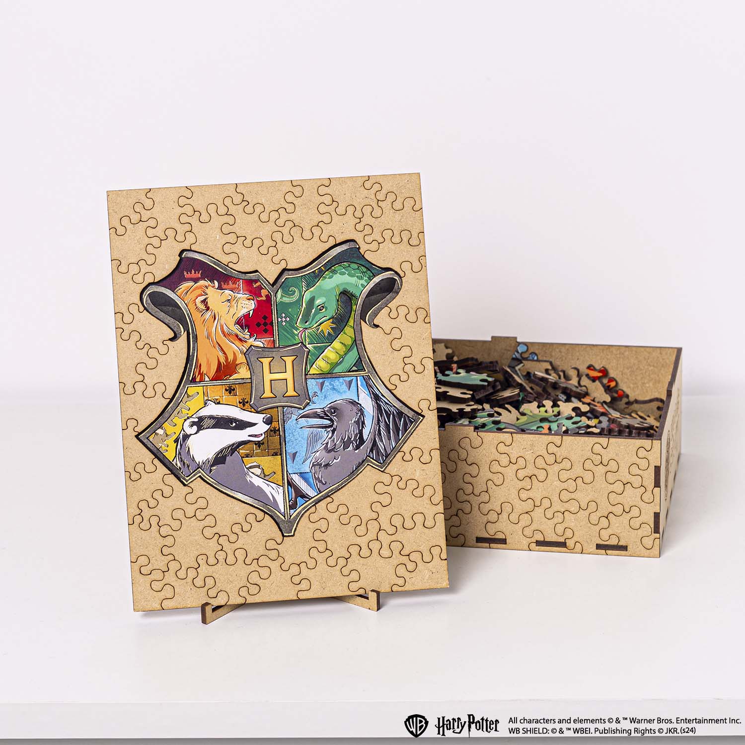 Wooden jigsaw puzzle Harry Potter Hogwarts™ Crest