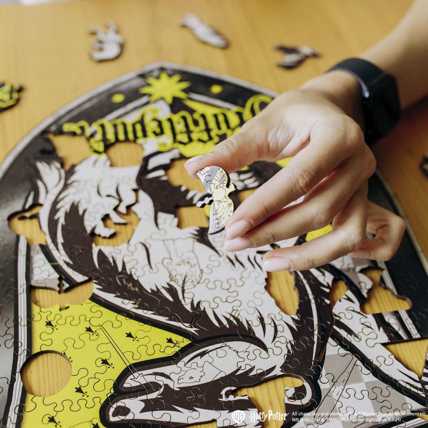 Wooden jigsaw puzzle Harry Potter Hufflepuff™