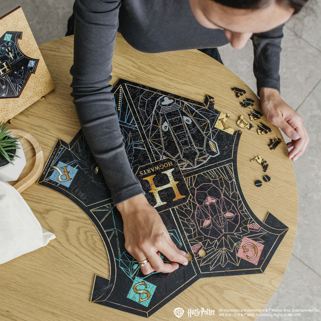 Дерев'яний класичний пазл Гаррі Поттер Хогвортс™ (чорний)