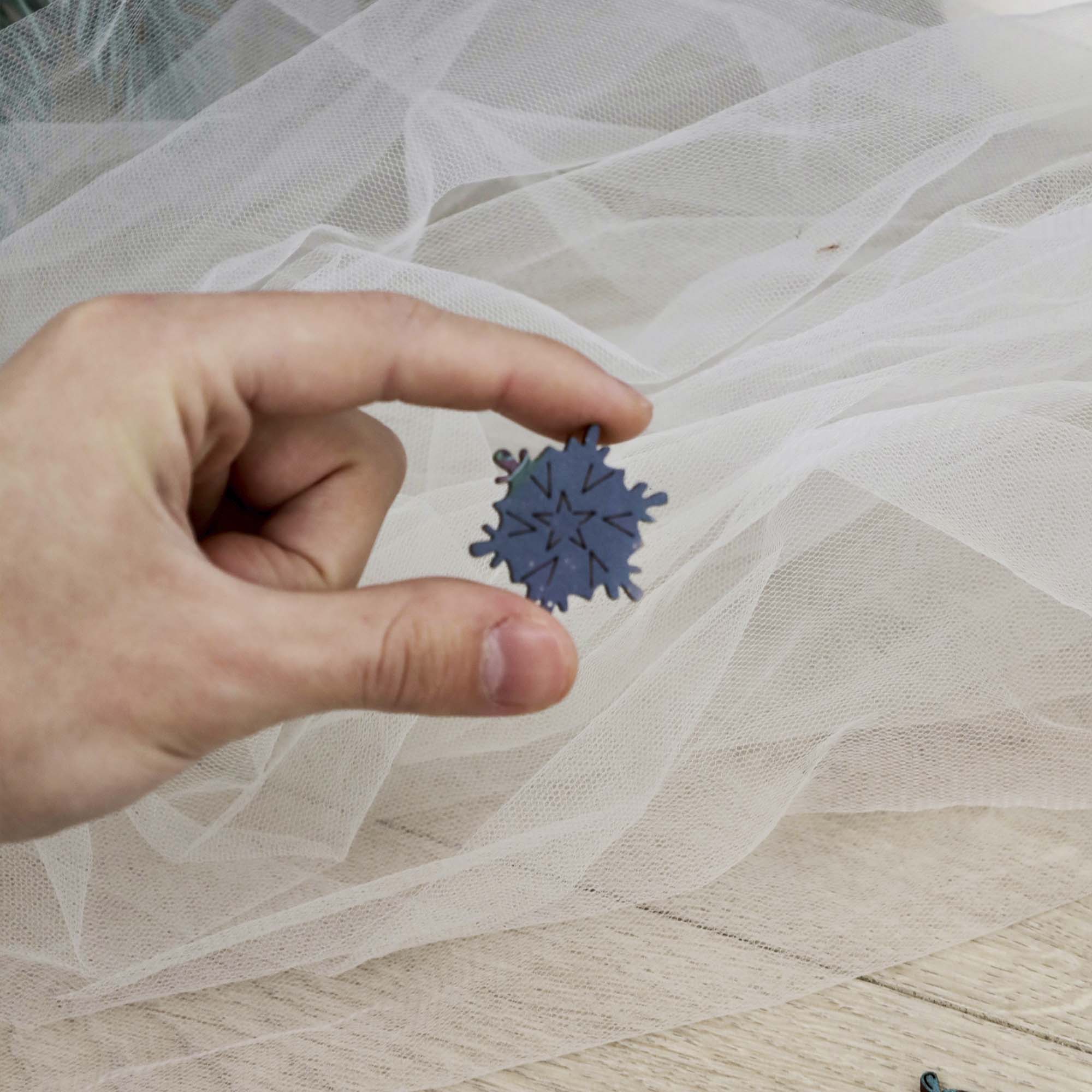 Wooden Jigsaw Puzzle The Warmth of Christmas