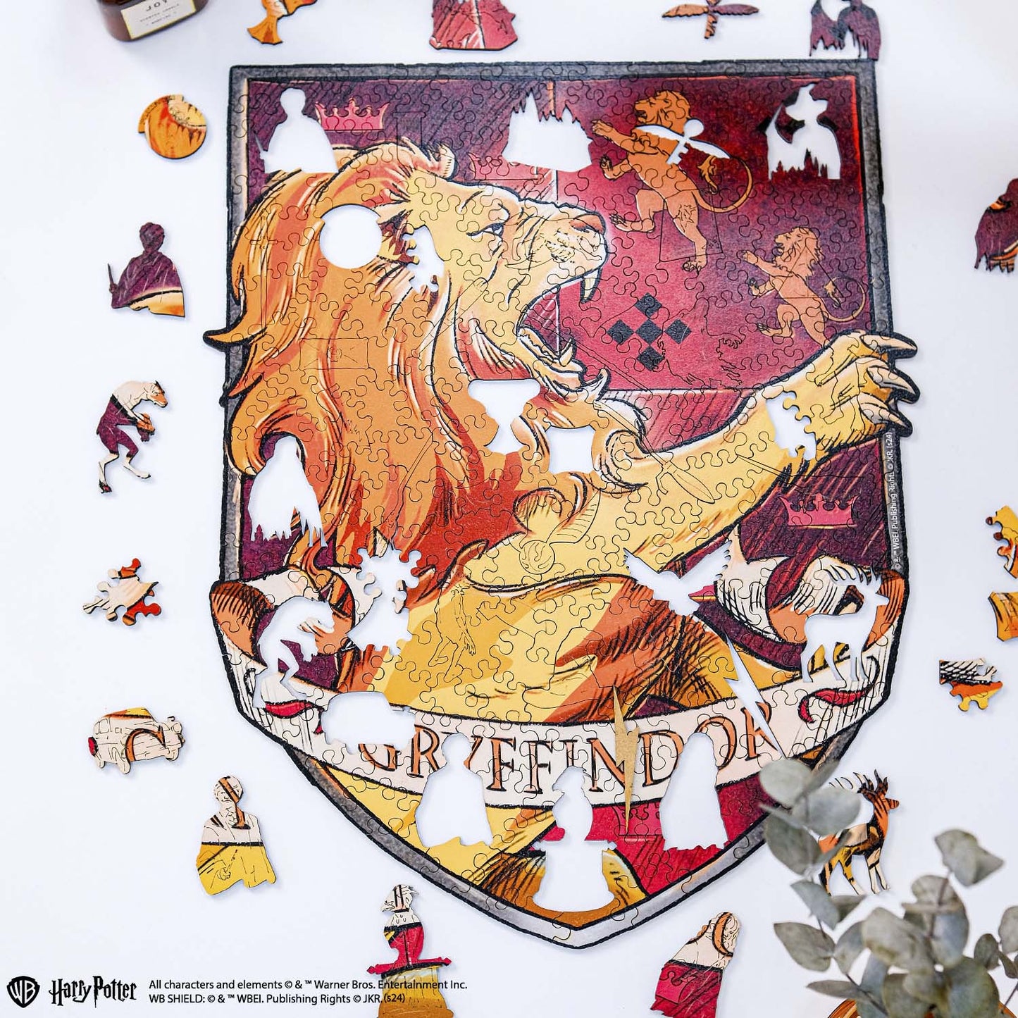 Wooden jigsaw puzzle Harry Potter Gryffindor™ Crest