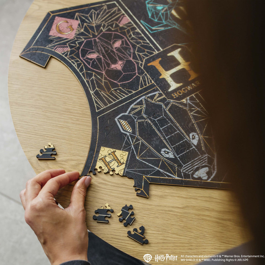 Дерев'яний класичний пазл Гаррі Поттер Хогвортс™ (чорний)
