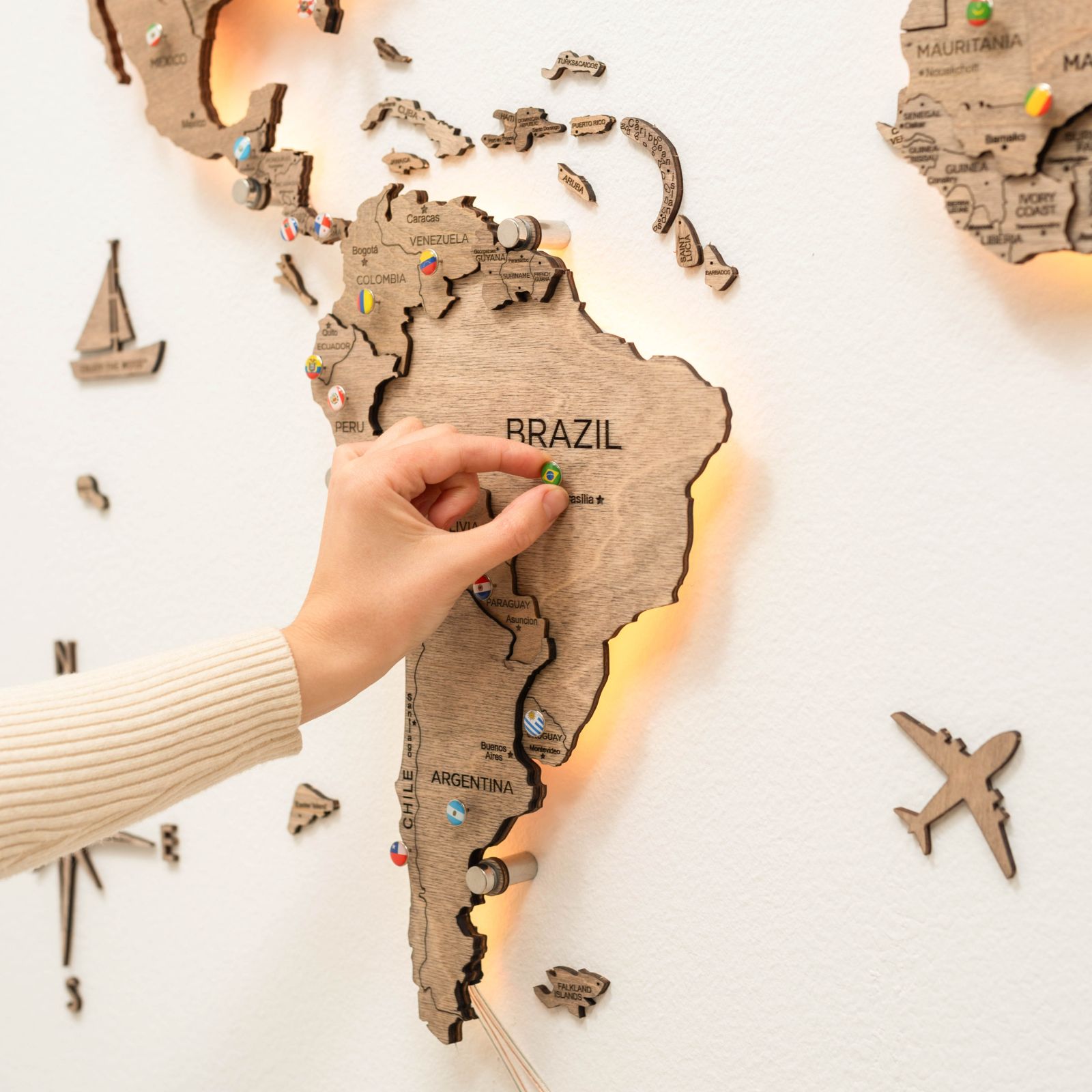 wooden world map with led