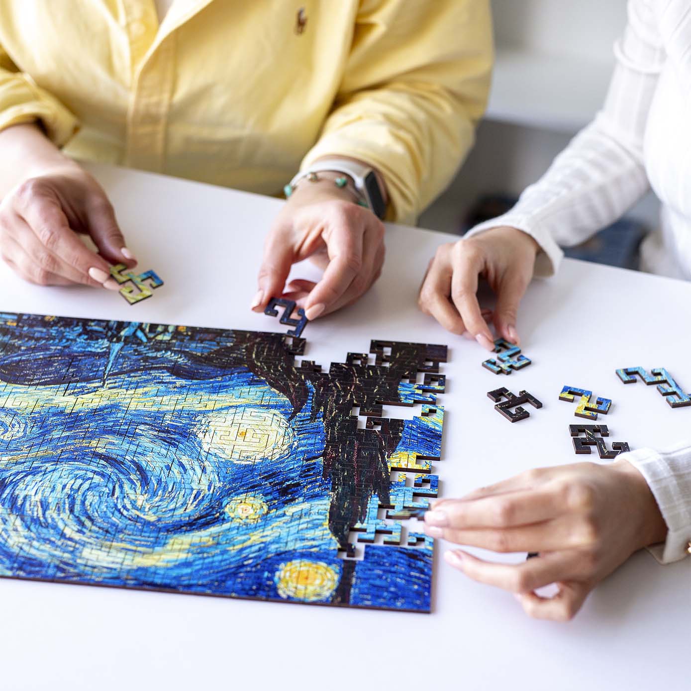 Wooden jigsaw maze puzzle The Starry Night (Vincent van Gogh)