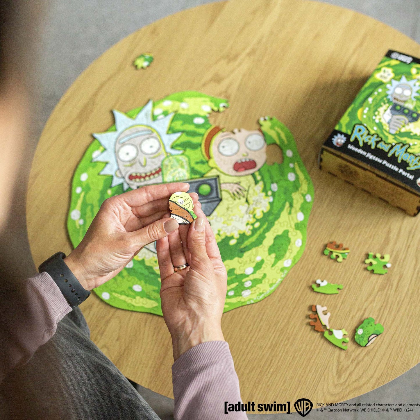 Wooden jigsaw maze puzzle Rick&Morty™ Portal