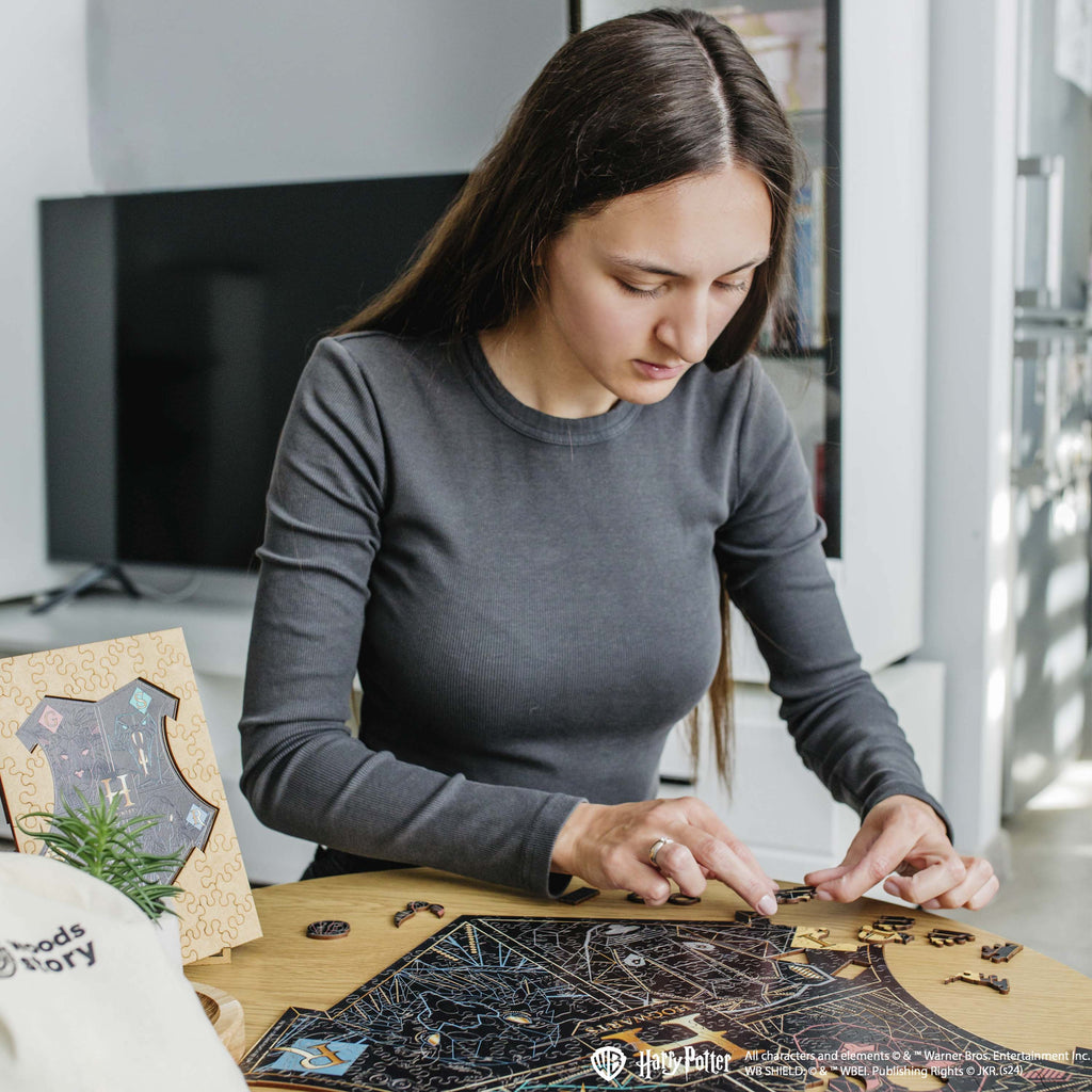 Дерев'яний класичний пазл Гаррі Поттер Хогвортс™ (чорний)