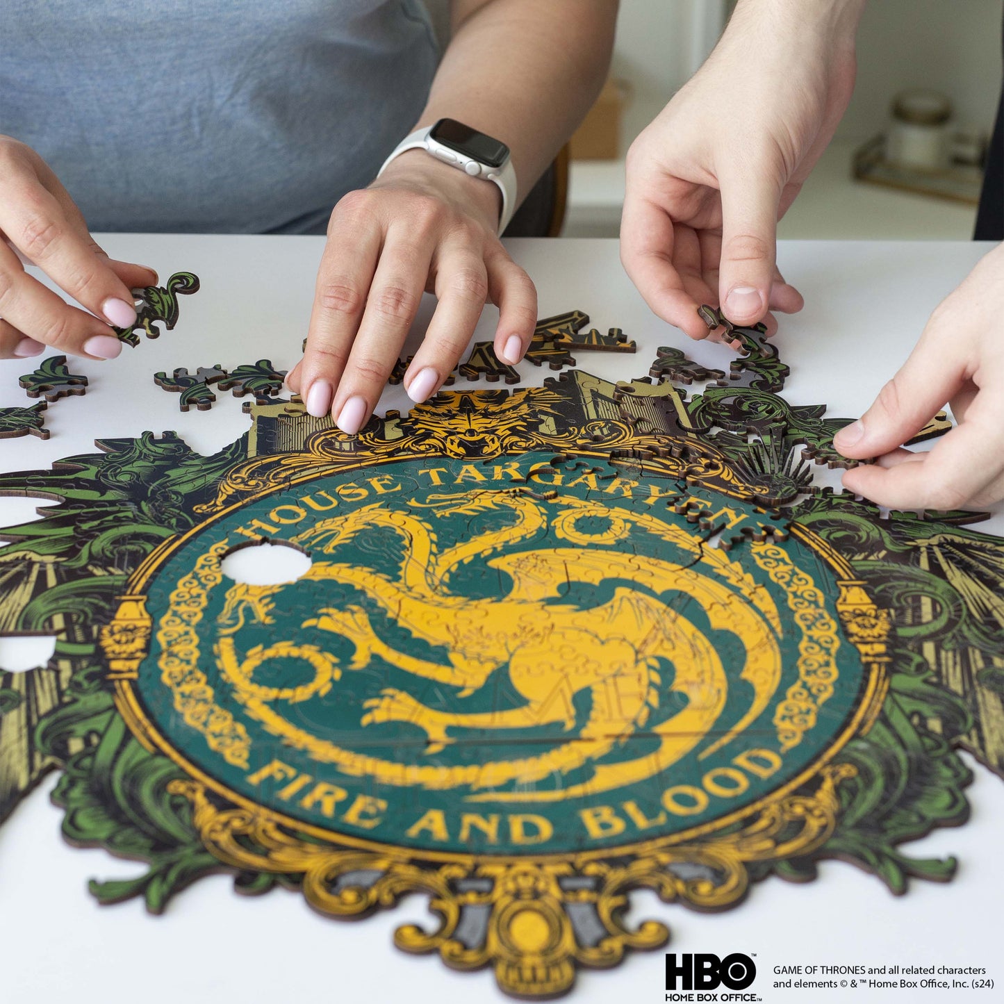 Wooden jigsaw puzzle Game of Thrones™ House Targaryen