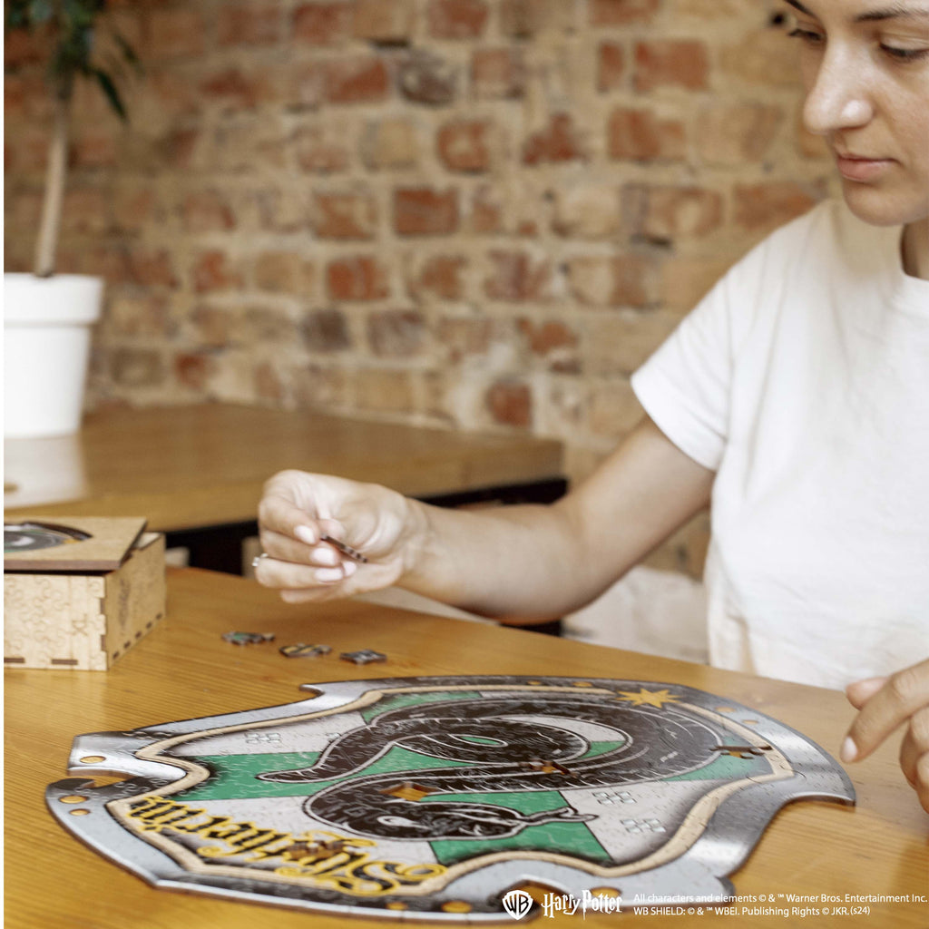 Дерев'яний пазл Гаррі Поттер Слизерин™