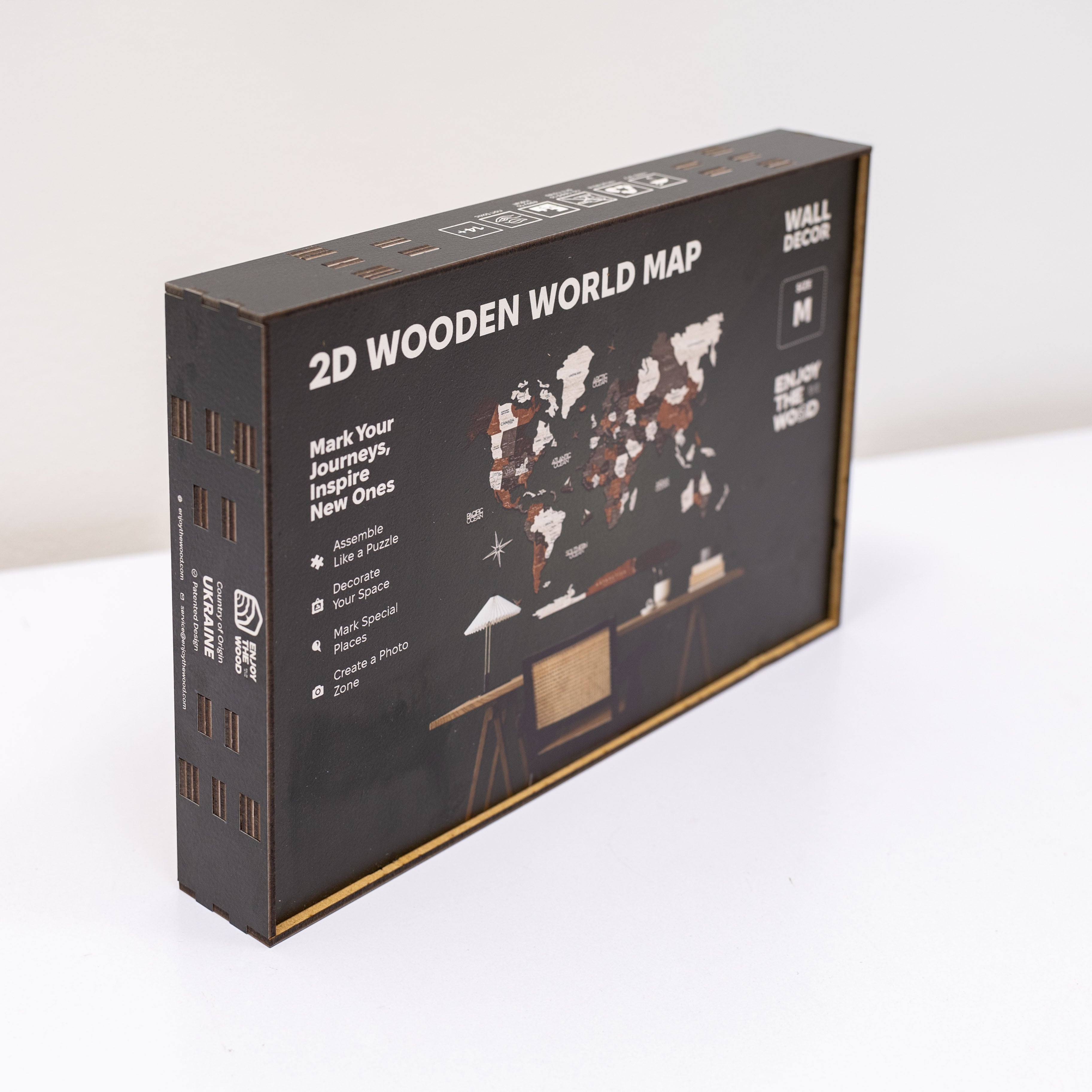 2D Wooden World Map Azure