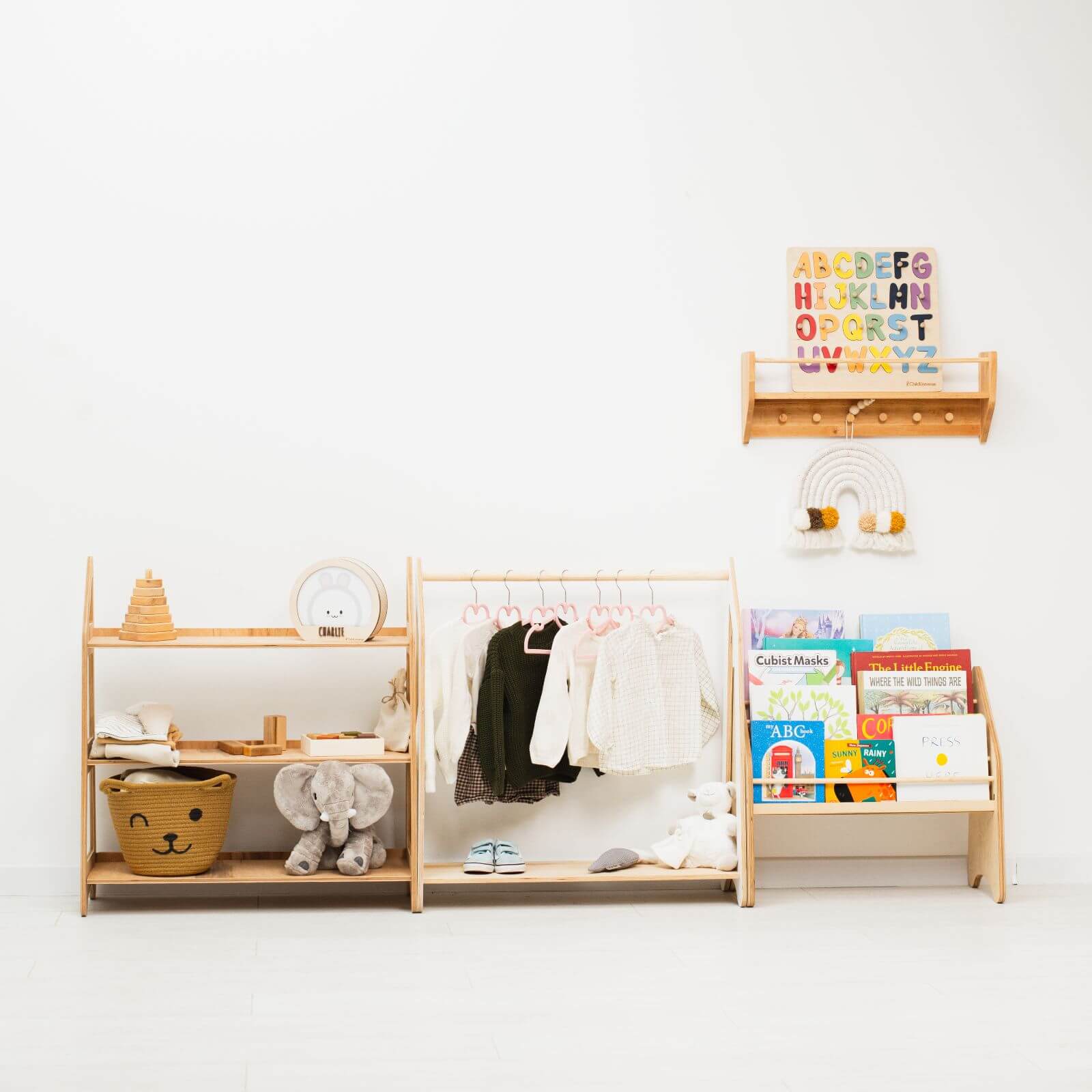   clothes rack for toddler