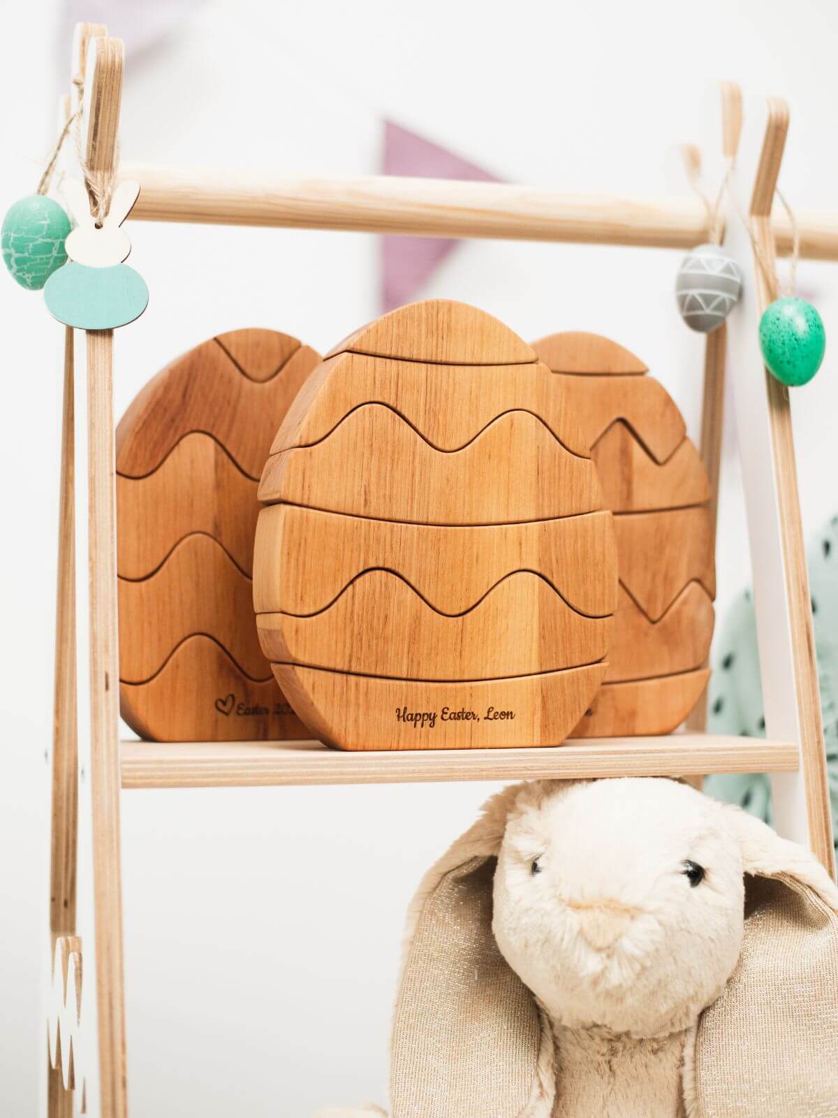 egg stacking toy