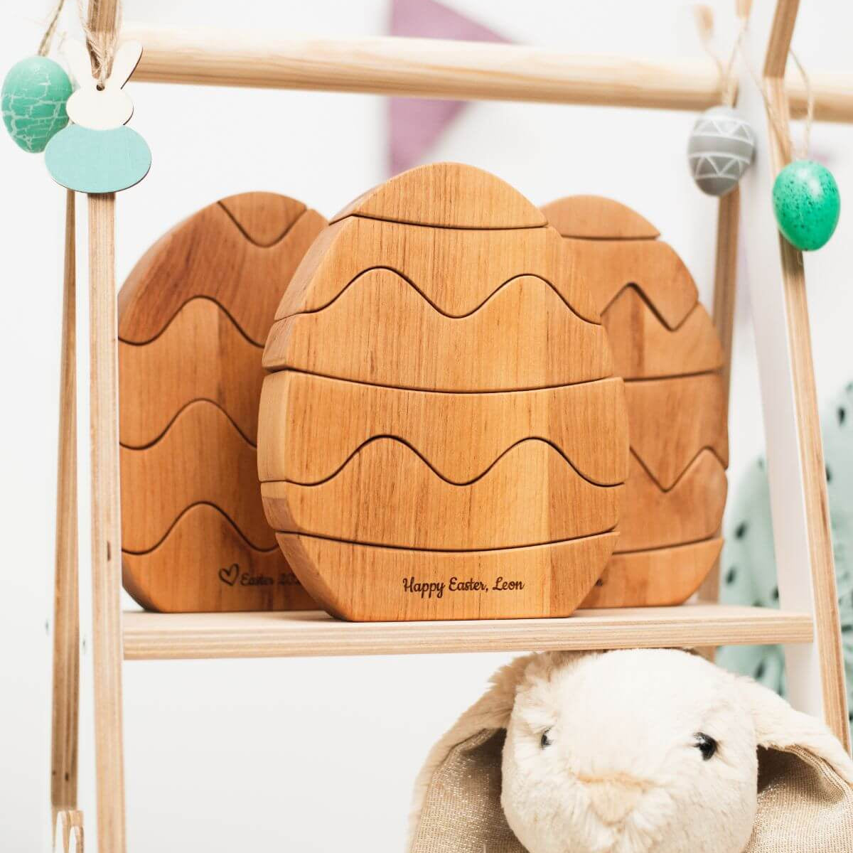 egg stacking toy