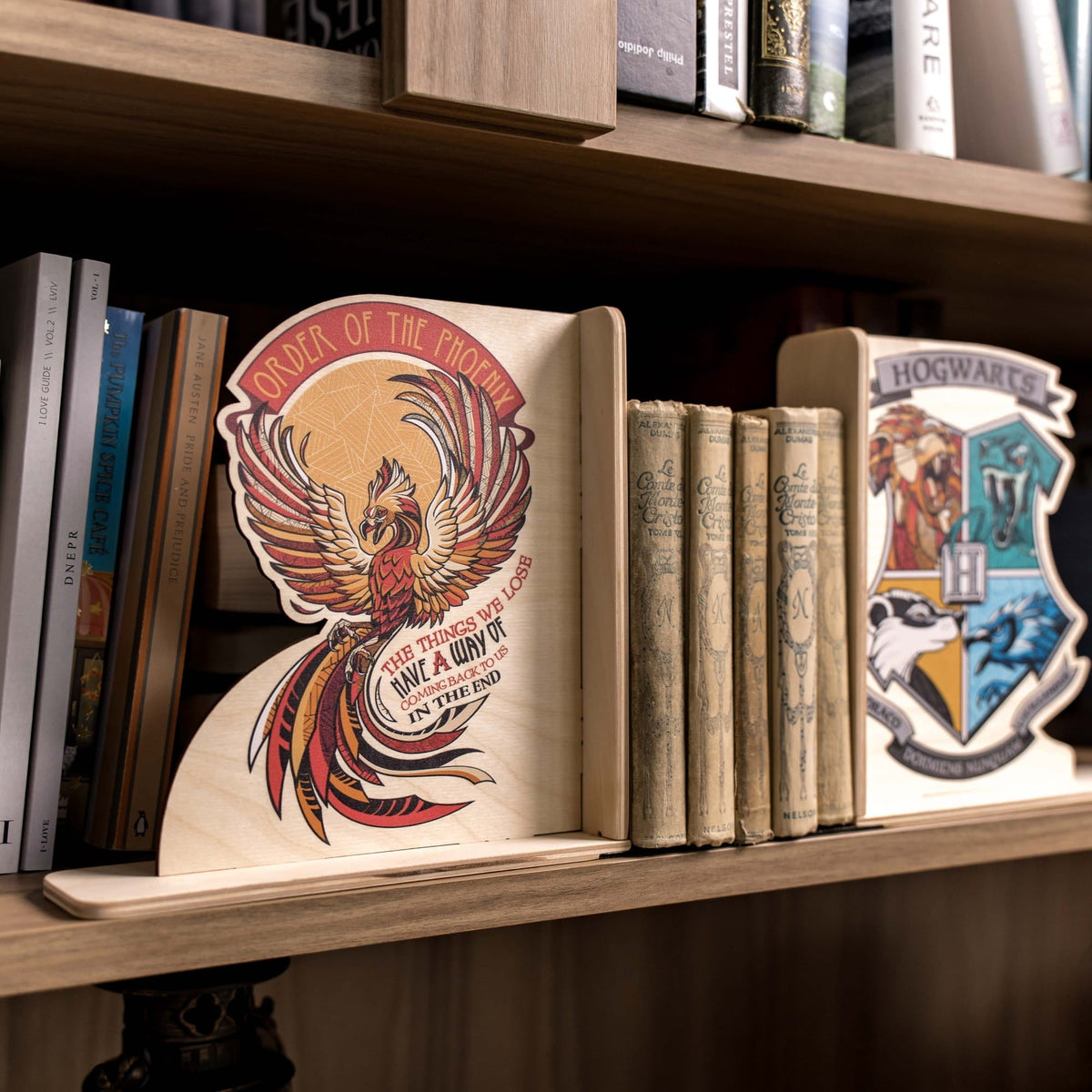 Harry Potter Bookends - Hogwarts Crest by Enjoy The Wood 