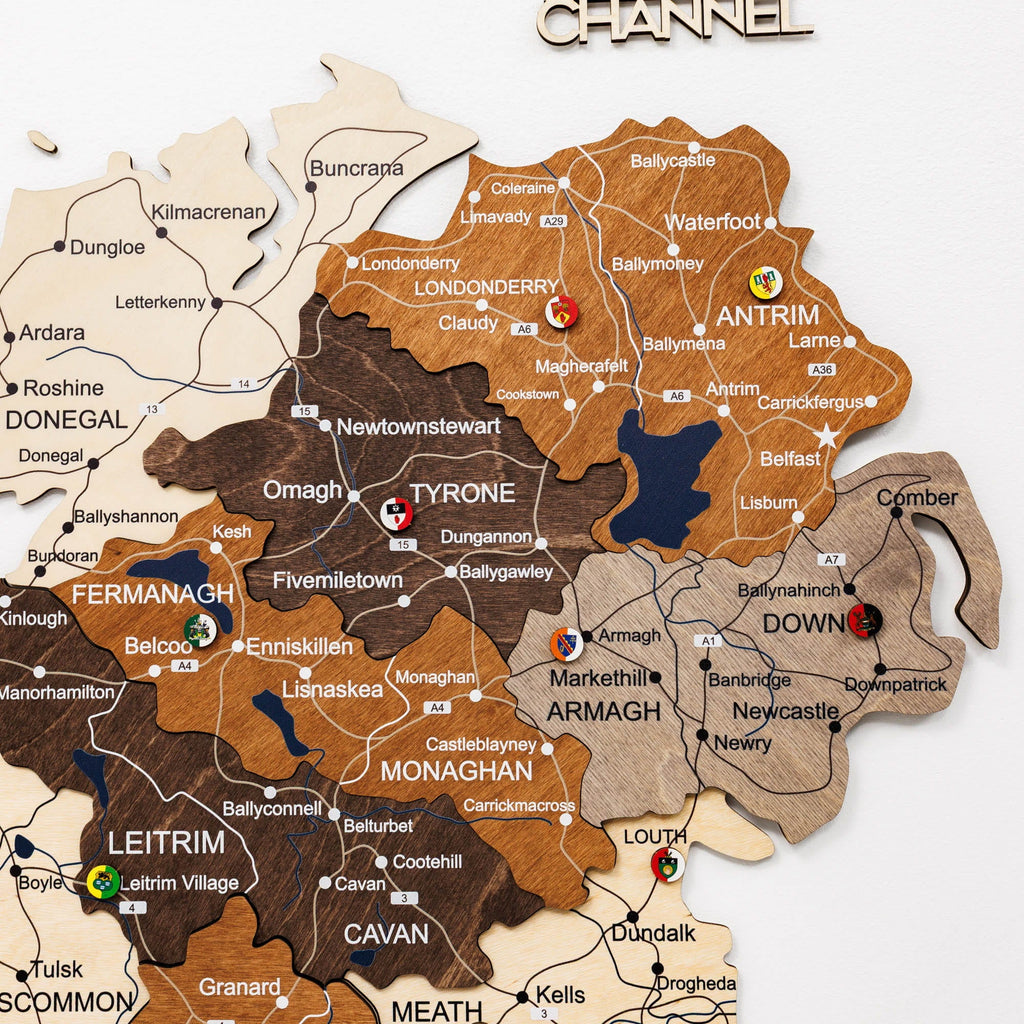 3D дерев'яна карта Італії - різнокольорова 