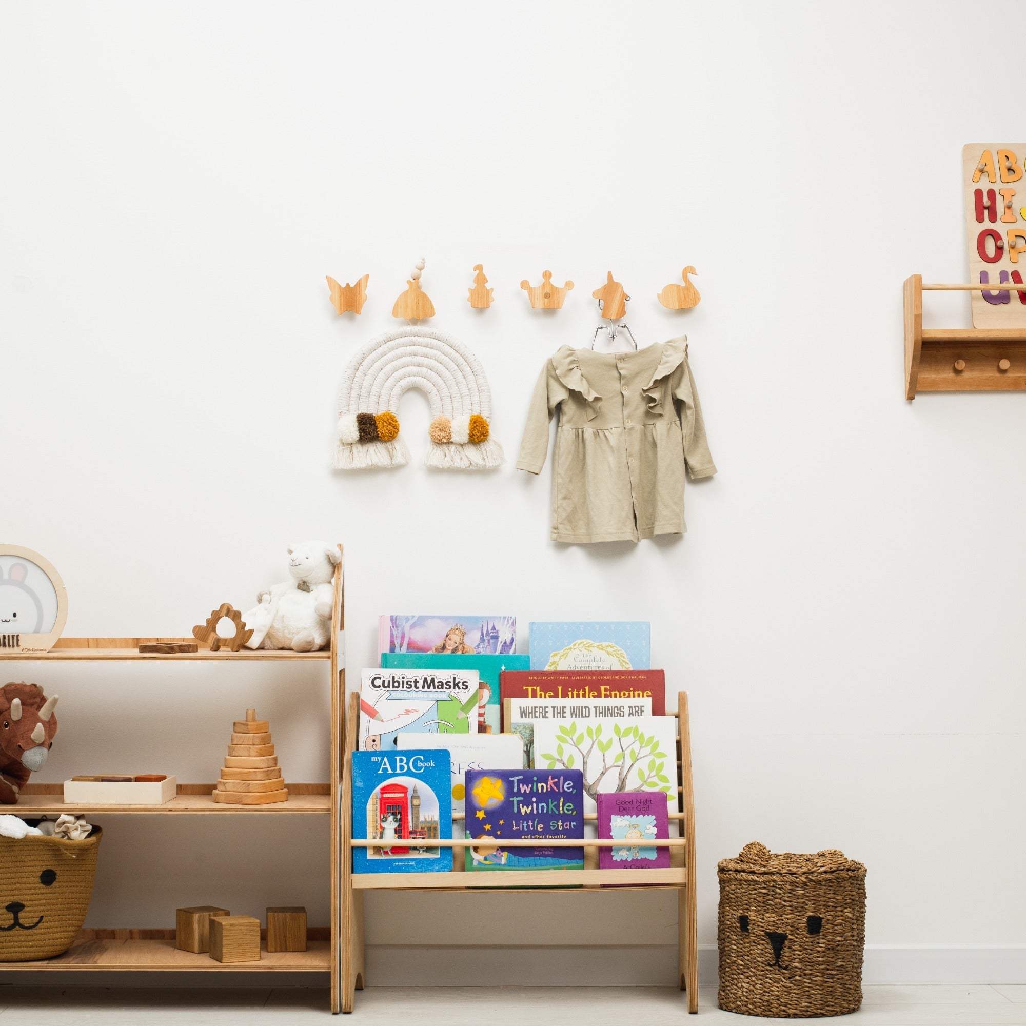 button wall nursery hooks