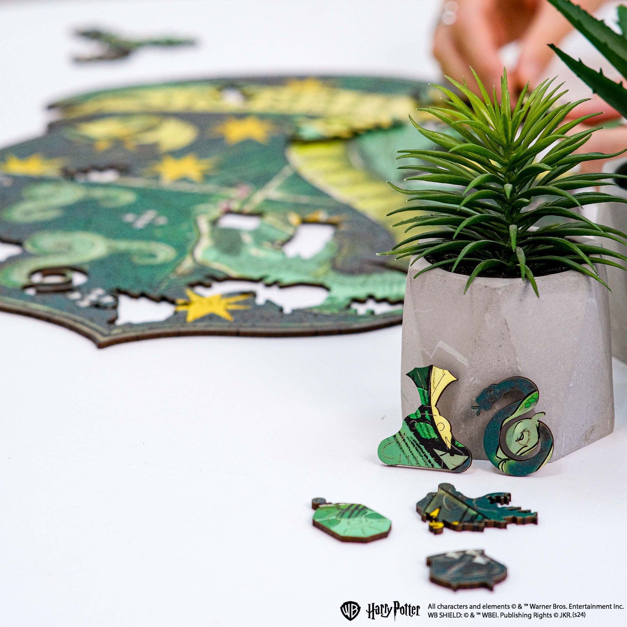 wooden puzzle crest