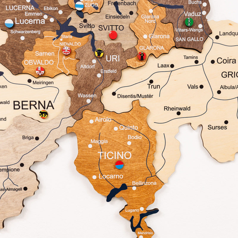 3D дерев'яна карта Європи різнокольорова 