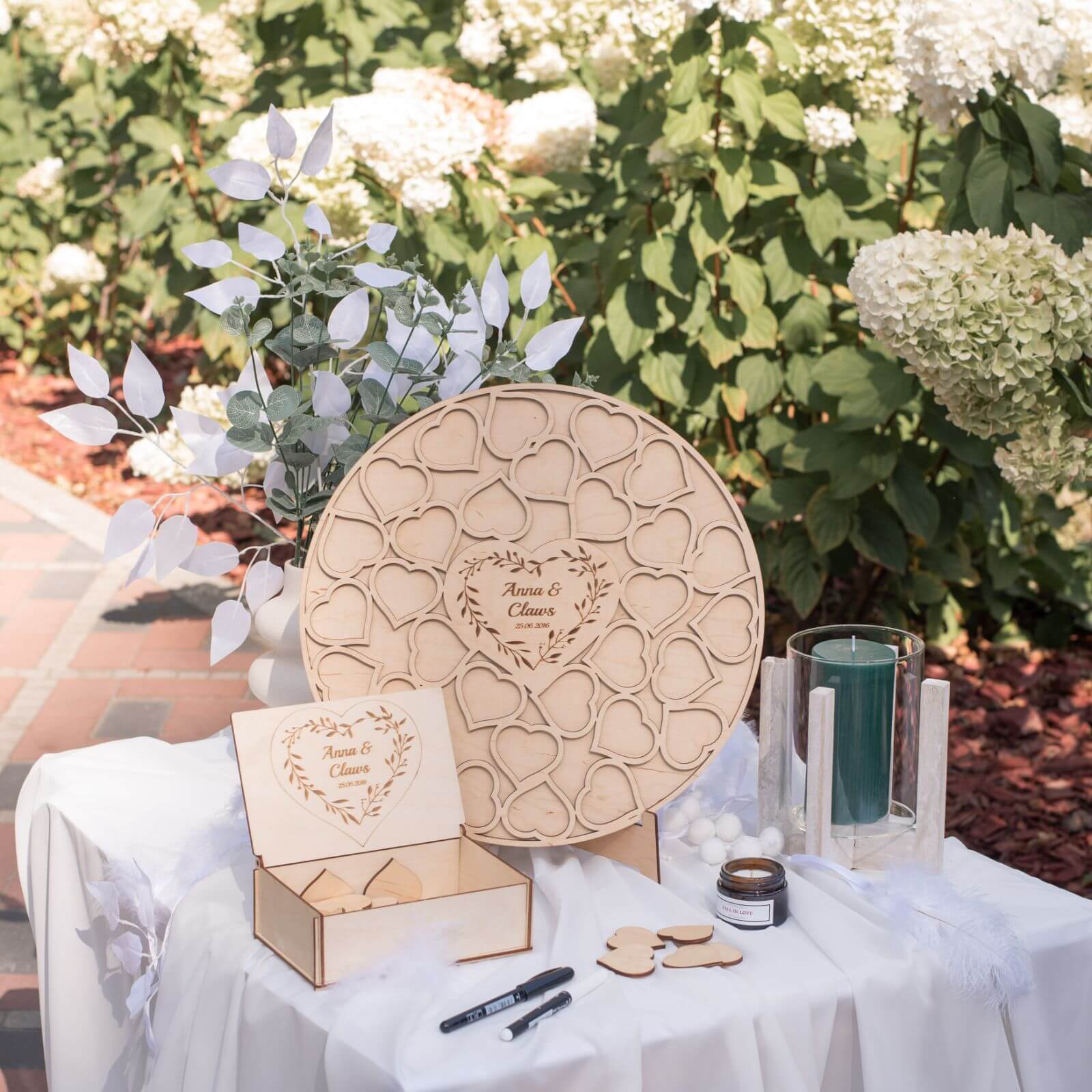 Alternative Wedding Guest Book Circle