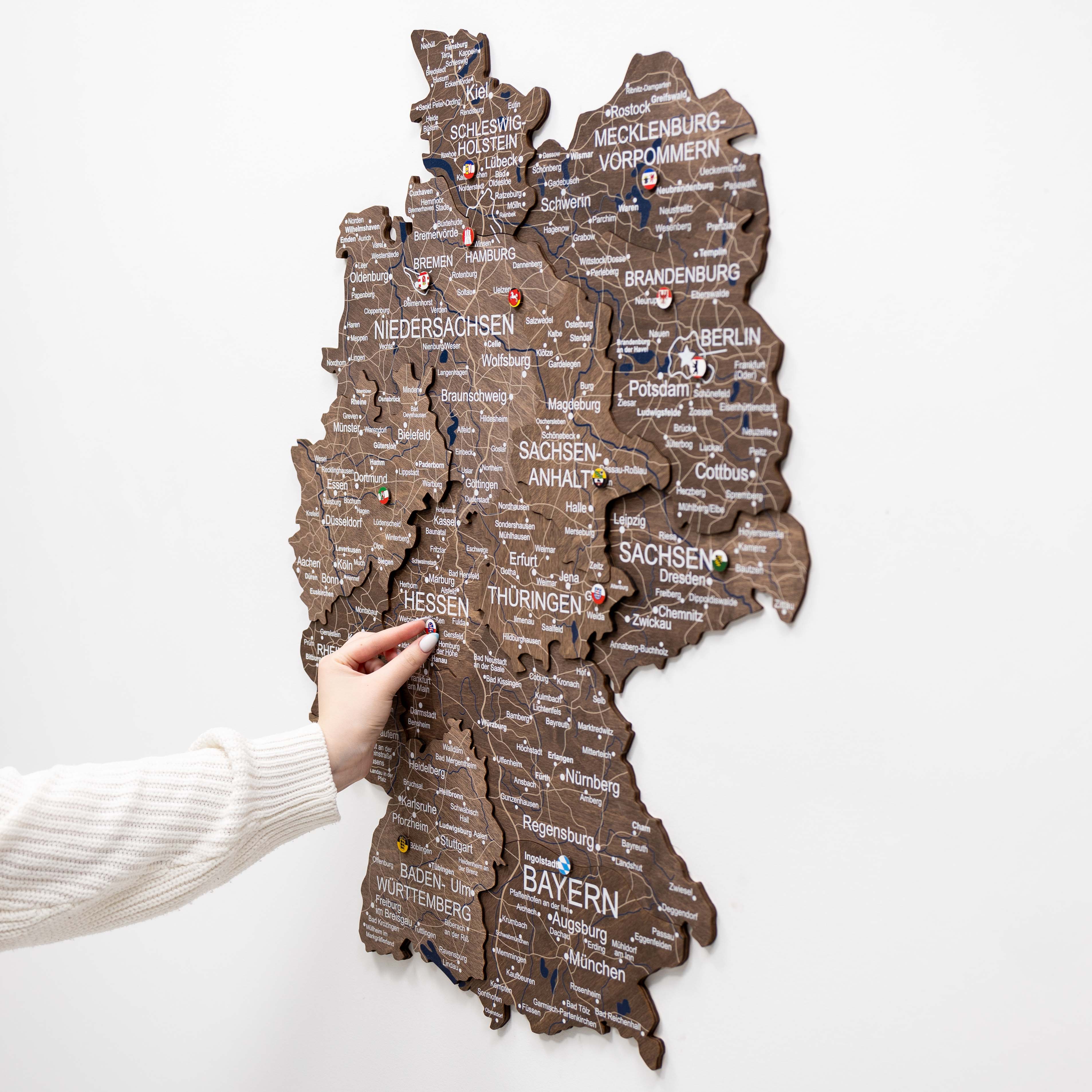 3D дерев'яна карта Німеччини темного горіха 