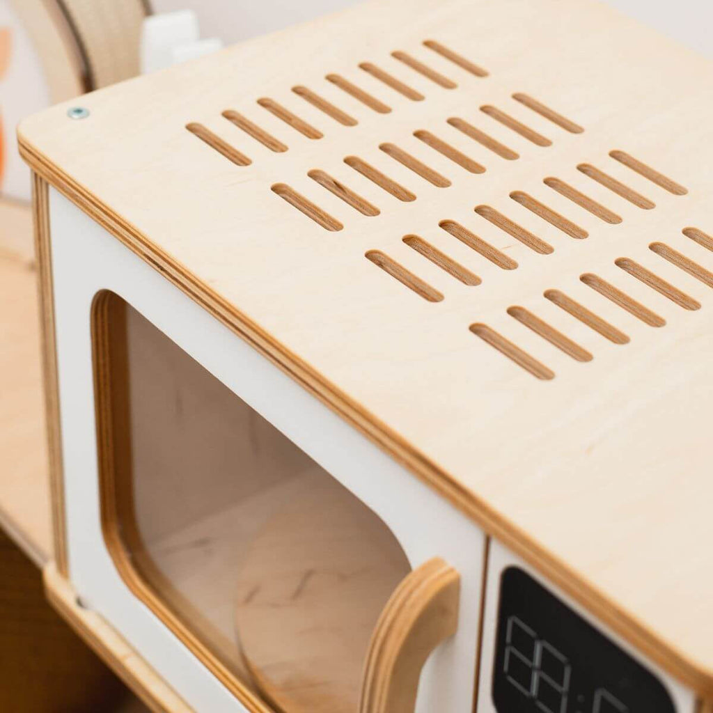 play wooden microwave