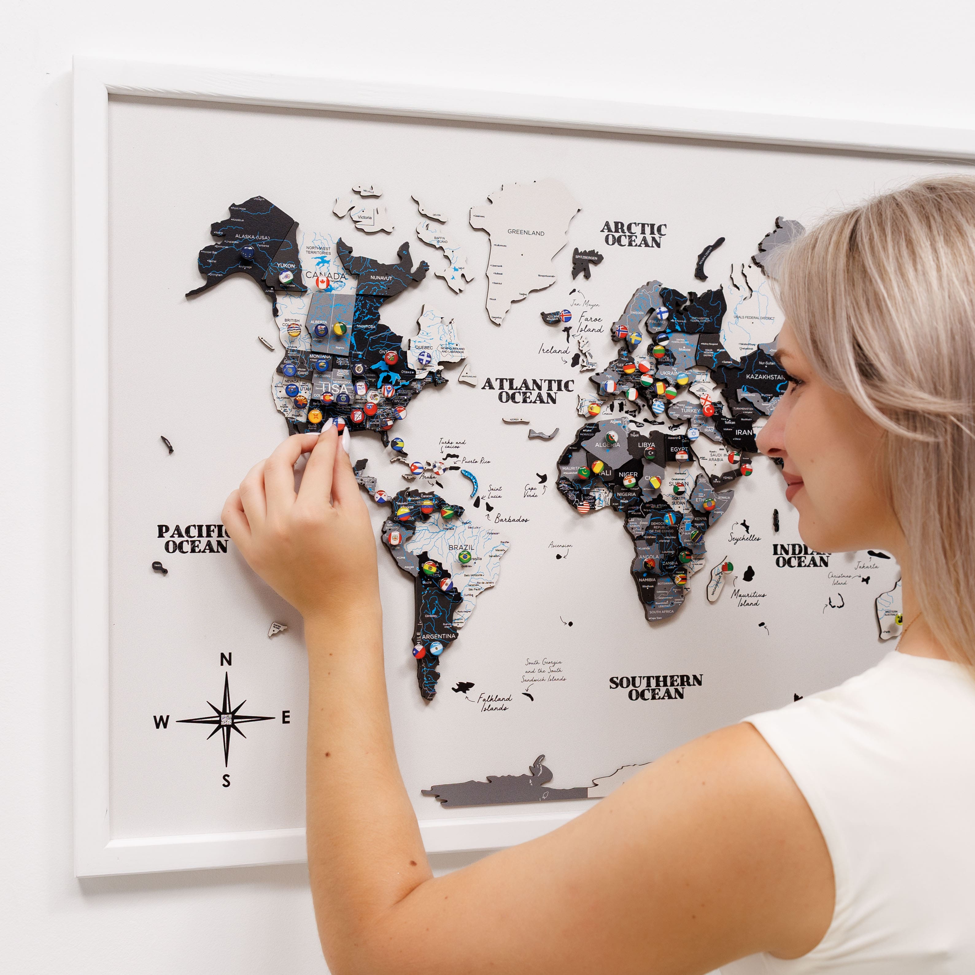 3D Wooden Panel World Map Nordik