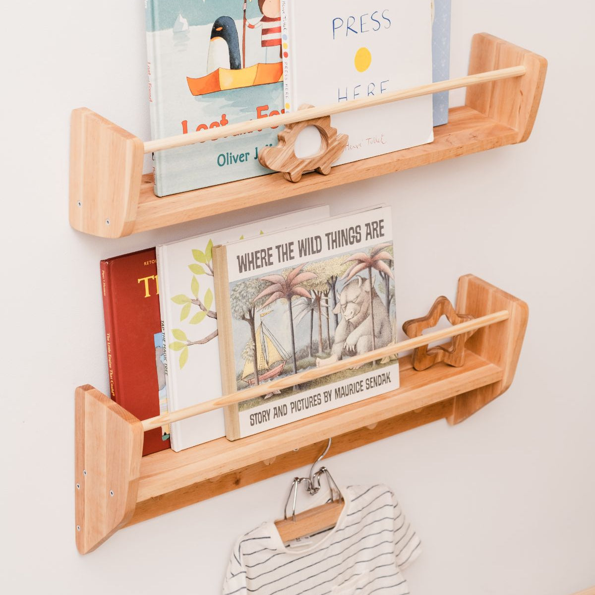 wall shelf for toy