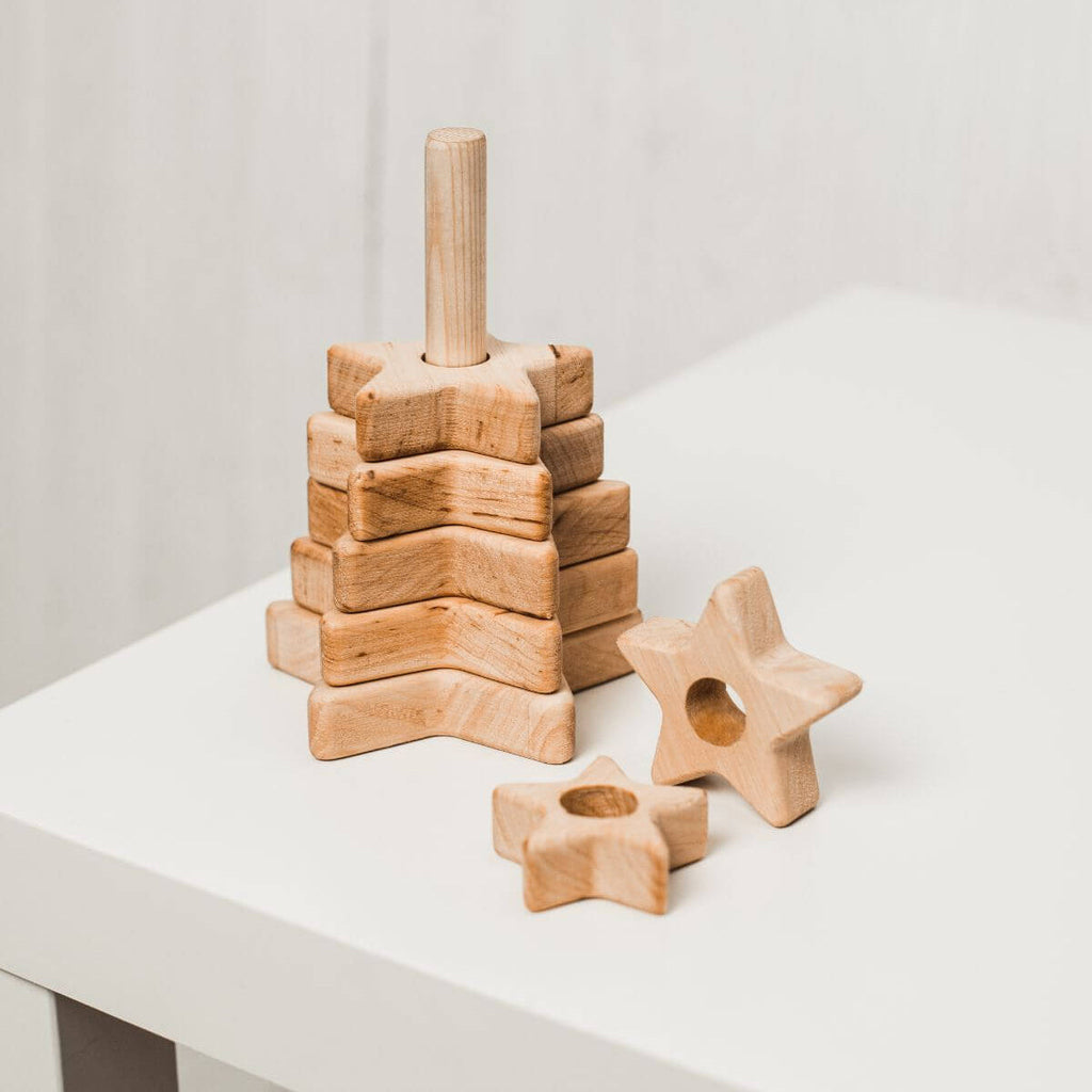 wooden star stacking