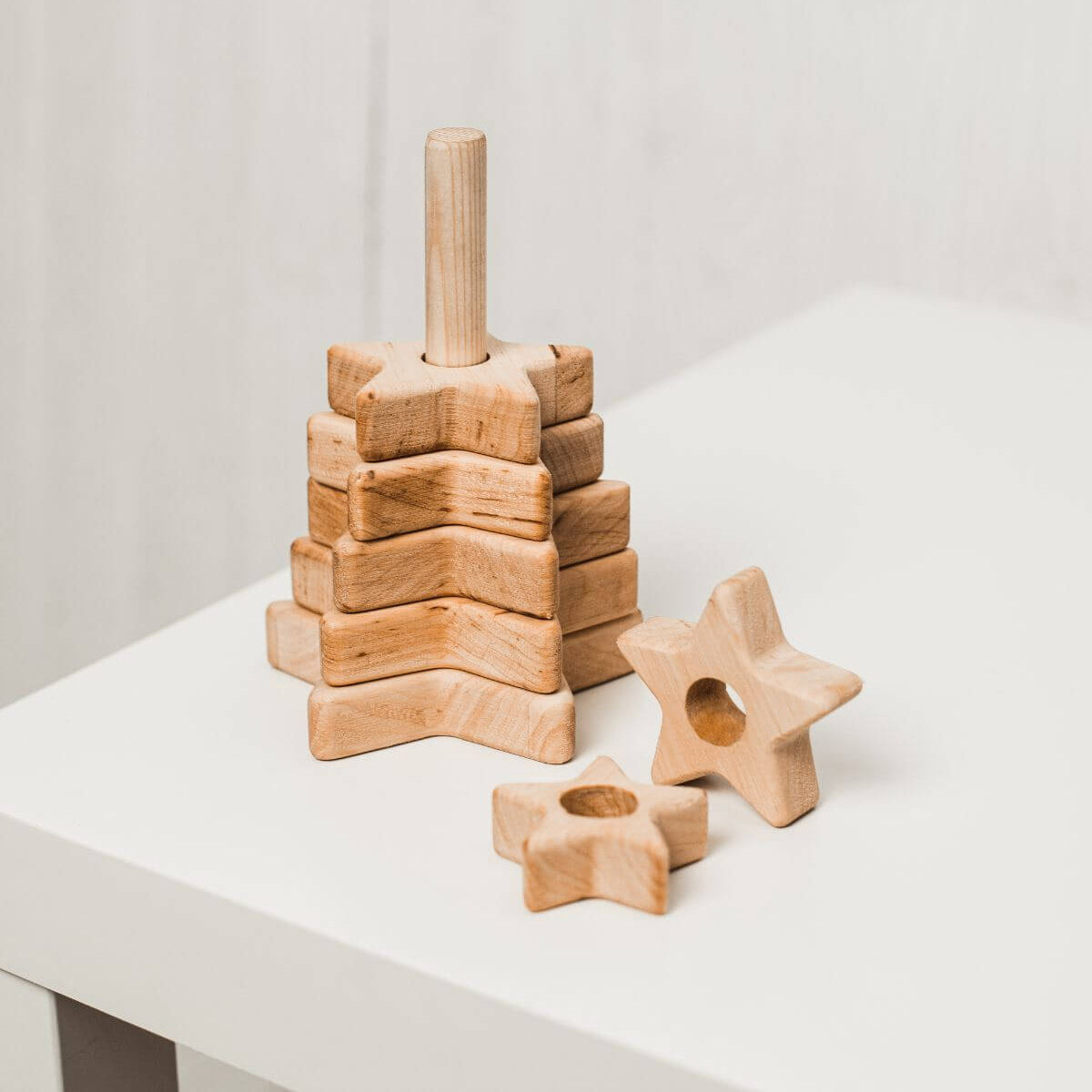 wooden star stacking