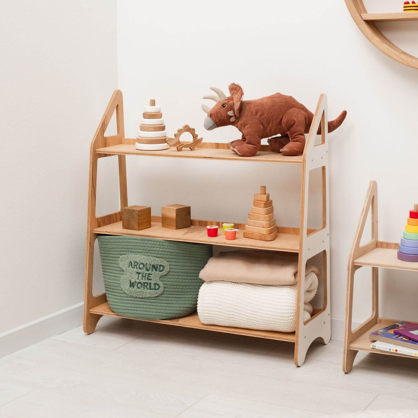 shelf for children 