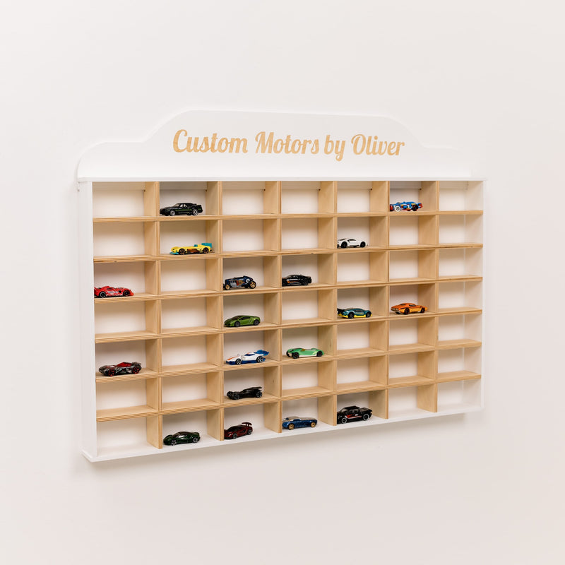 Дерев'яний настінний гараж для іграшкових машинок - білий