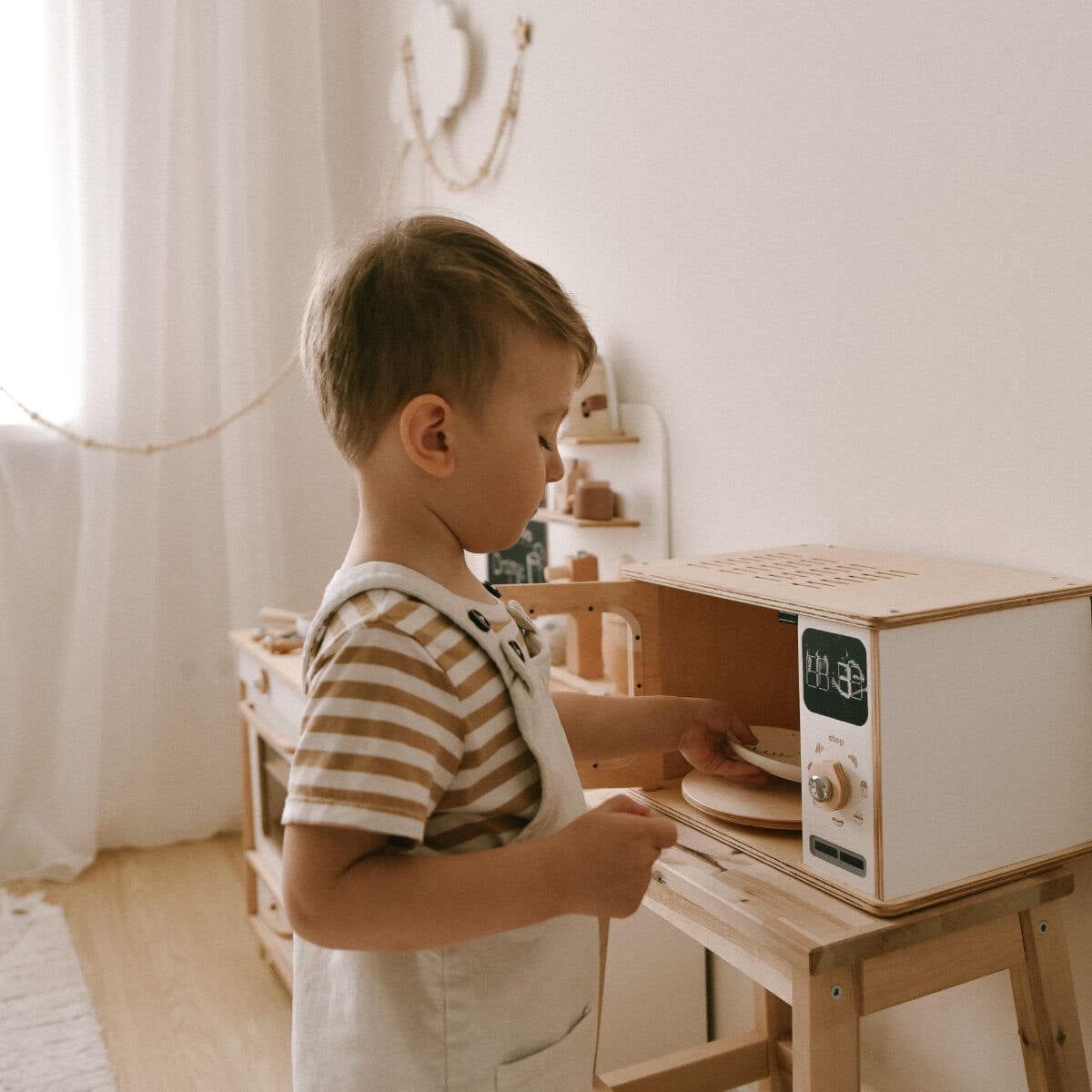 kids wooden  microwave