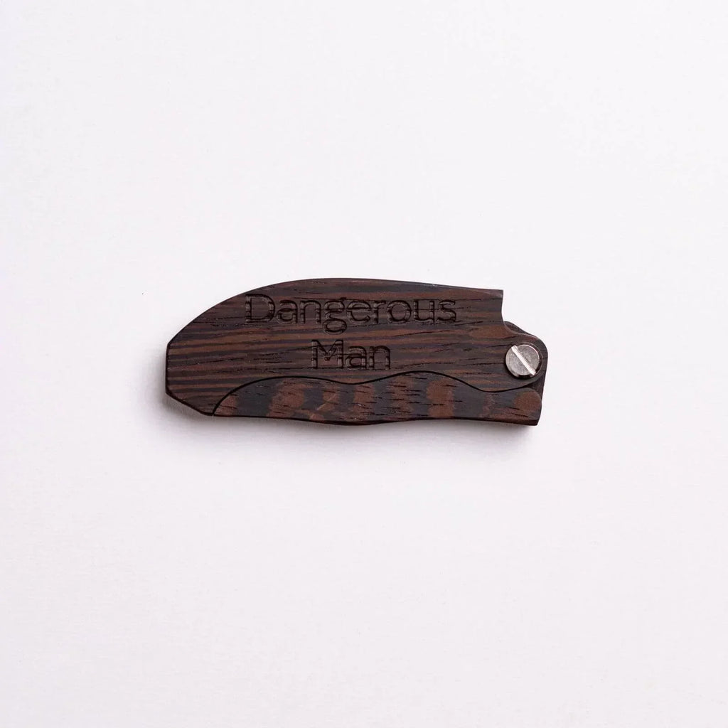 grooming men's crest 