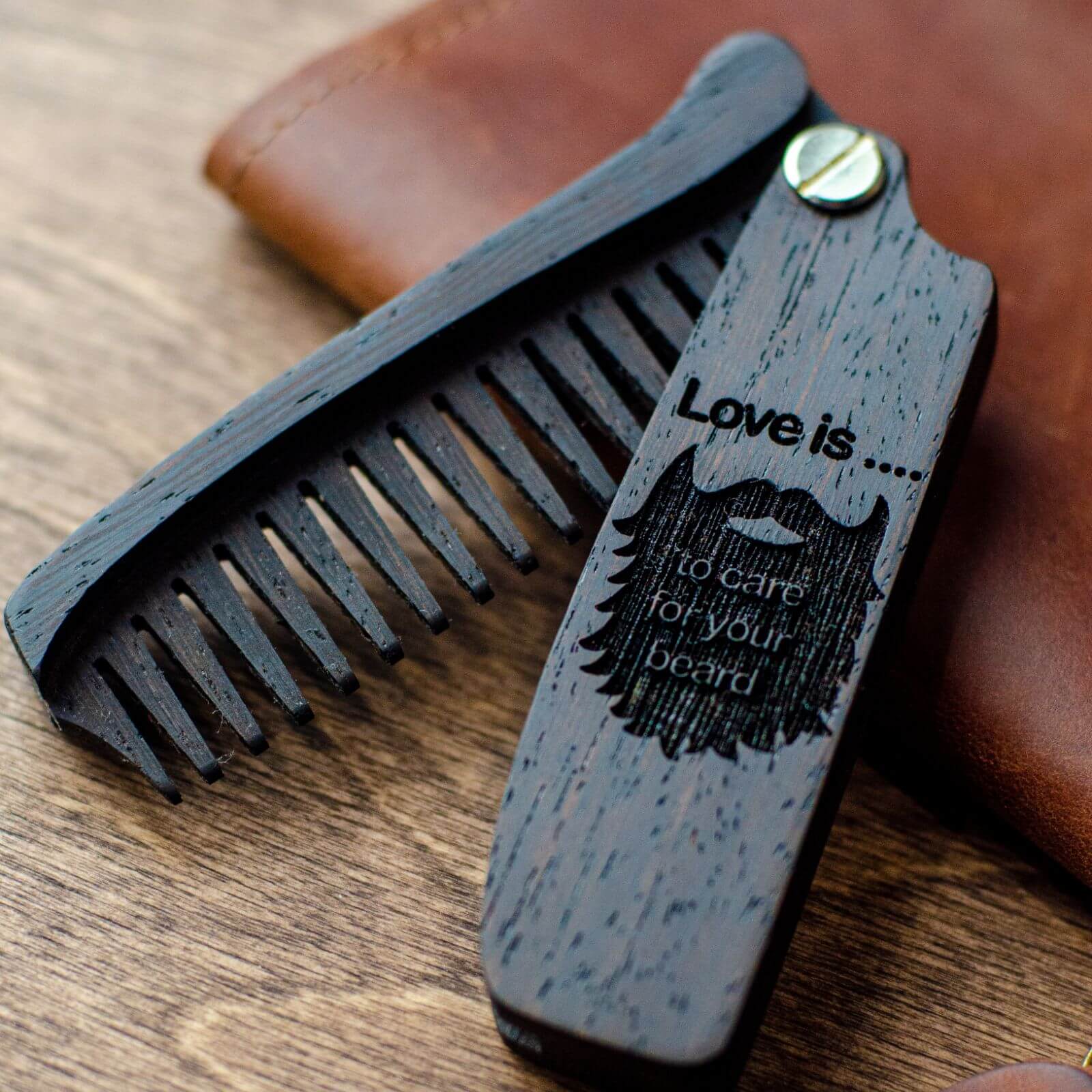 combs wooden 