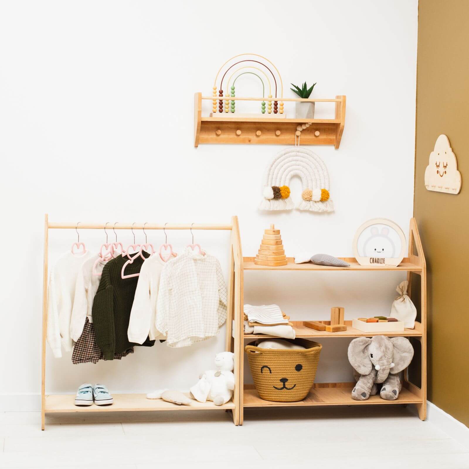 toddler clothes rack