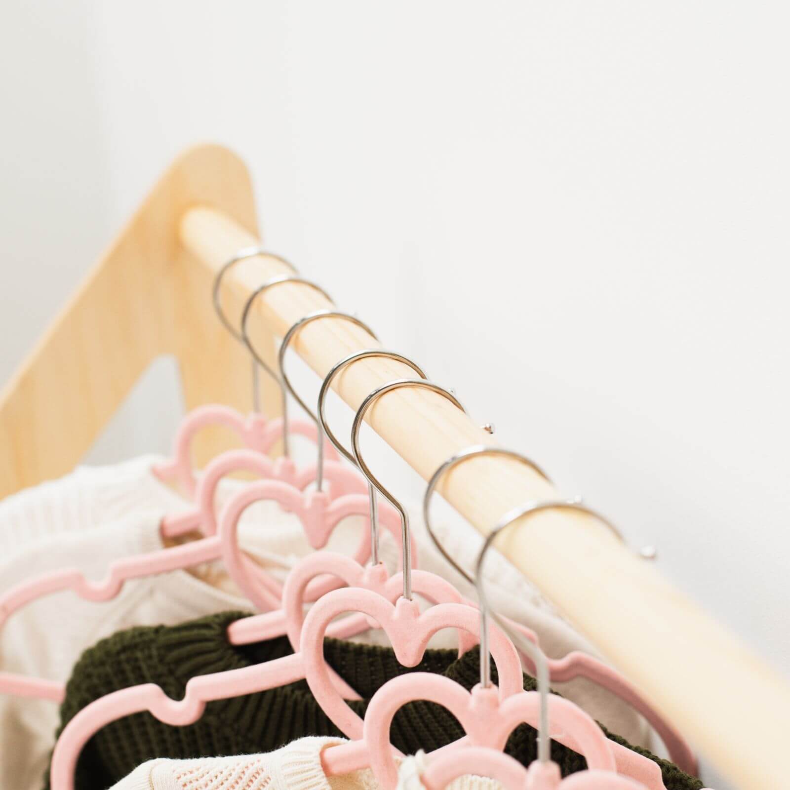 clothes rack for children