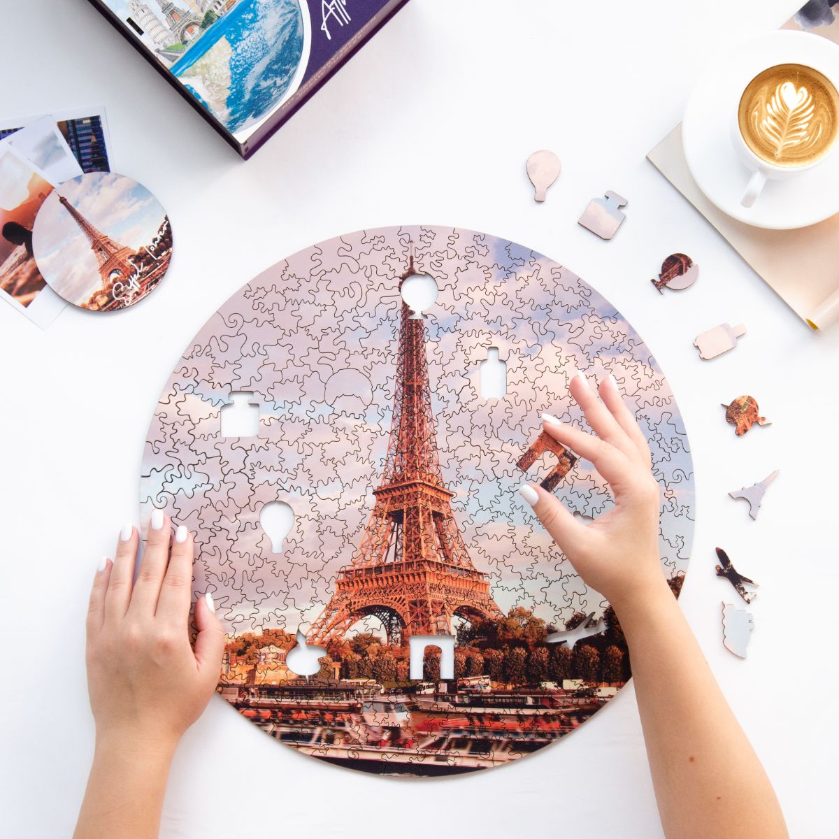 Puzzle The Eiffel Tower