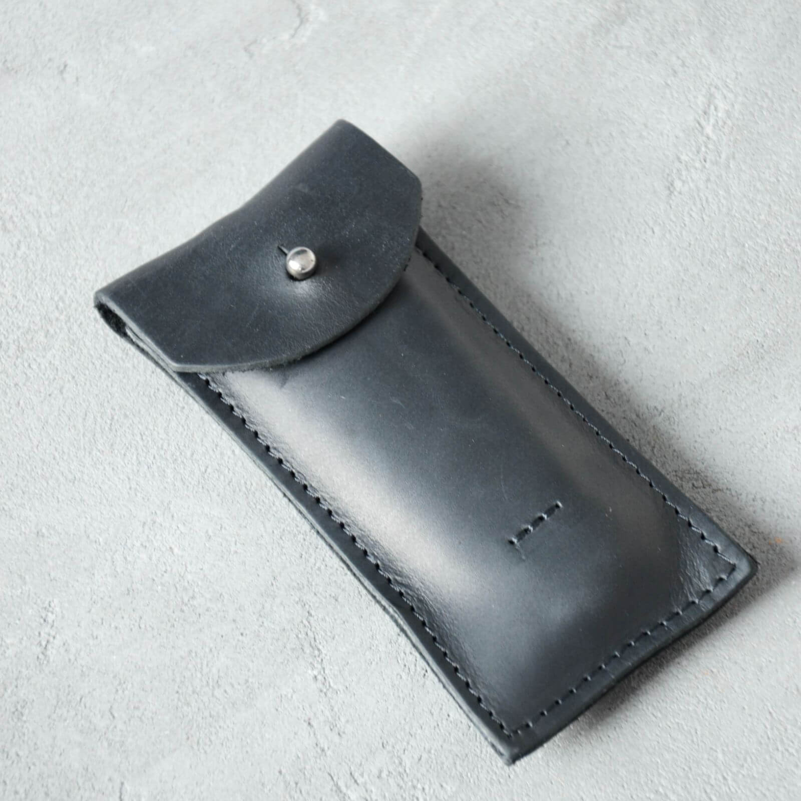 combs leather case 
