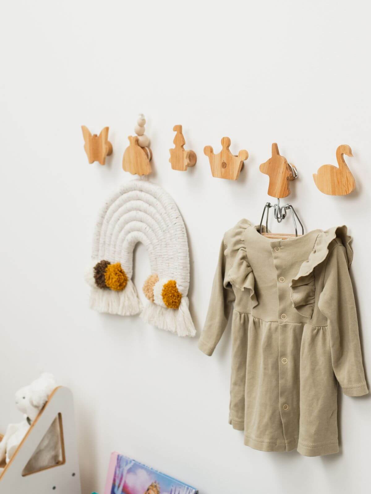  decorative hooks for girls