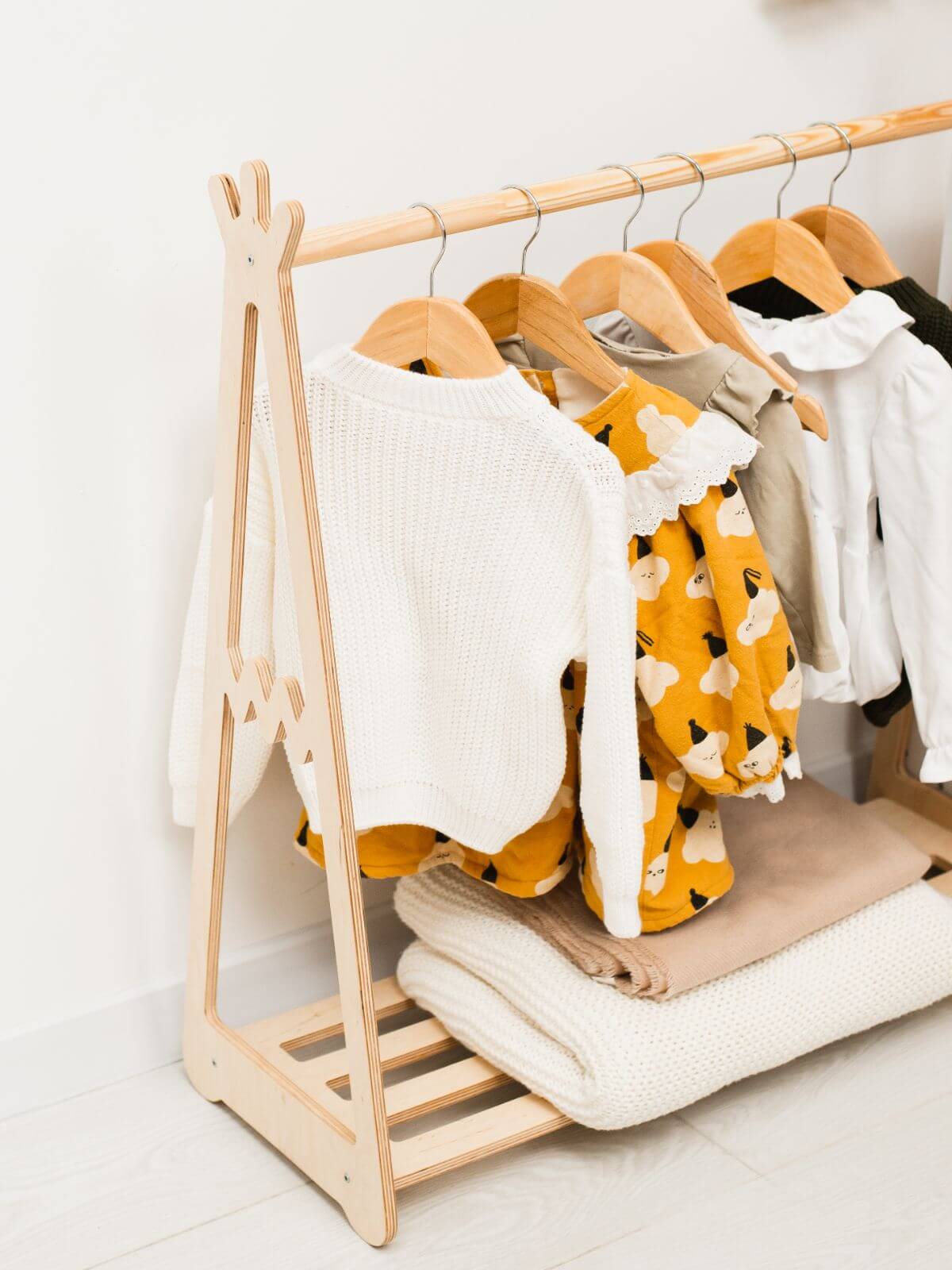 kids dress up furniture