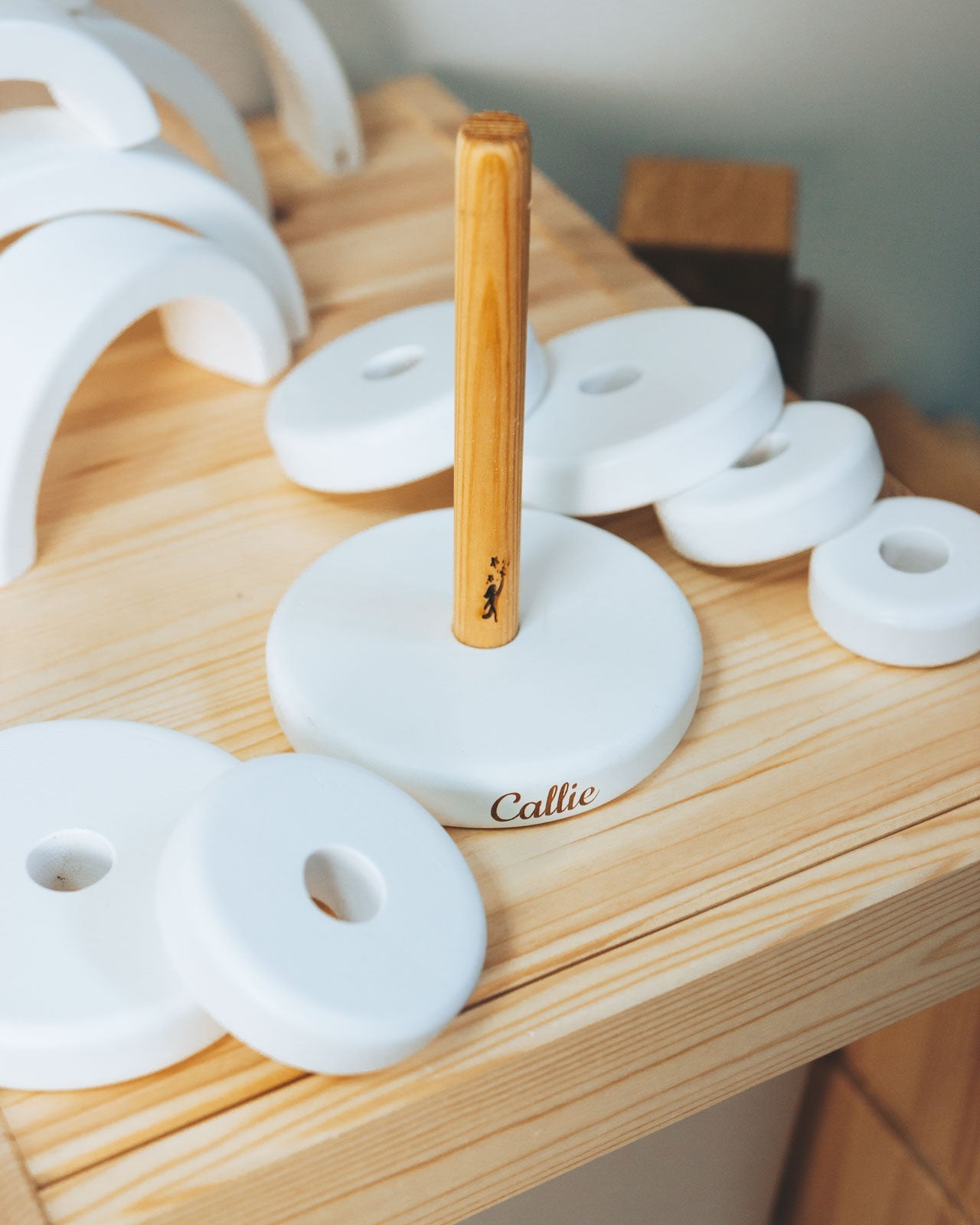 woody rainbow stacker