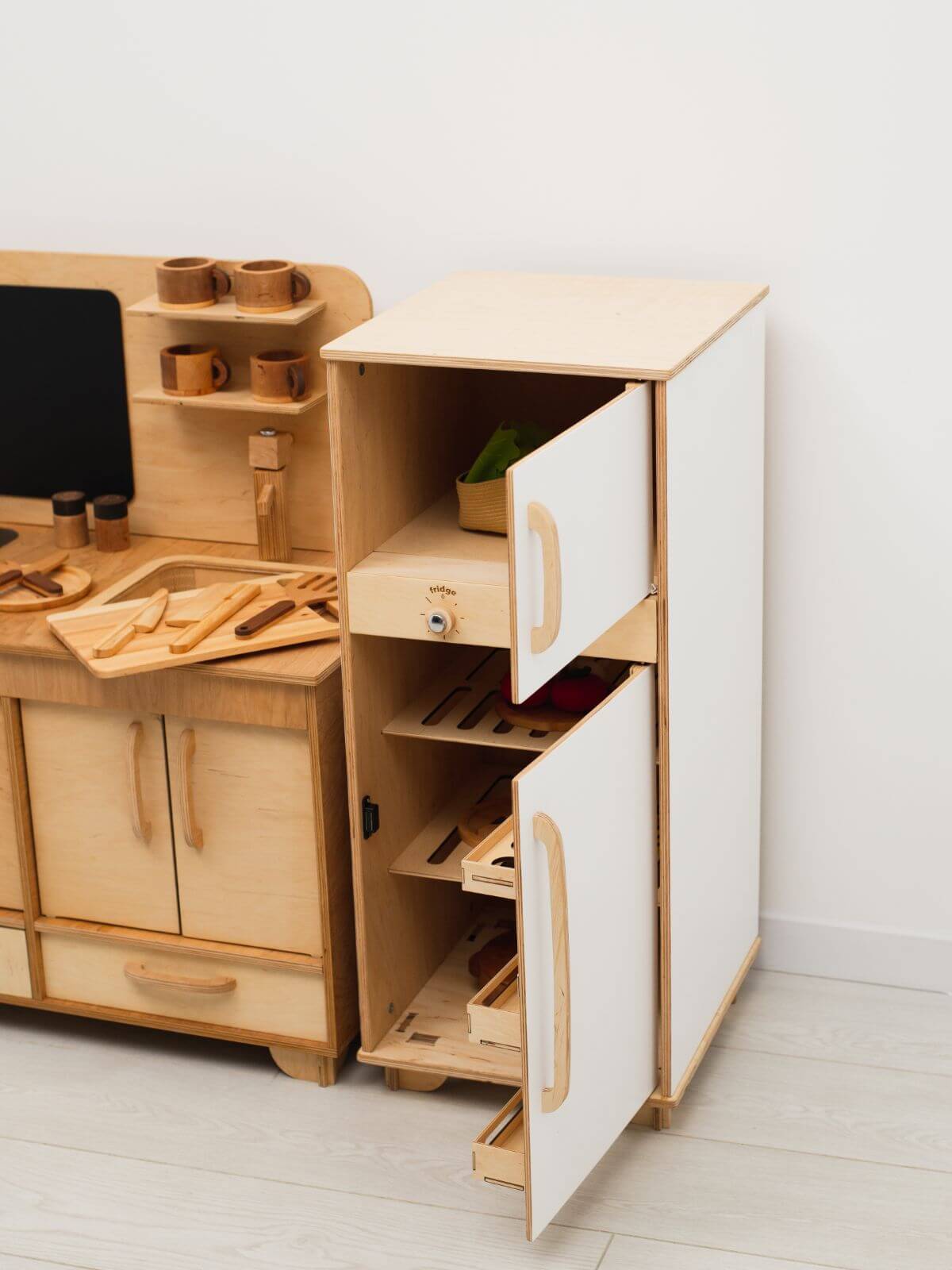 childrens toy refrigerator